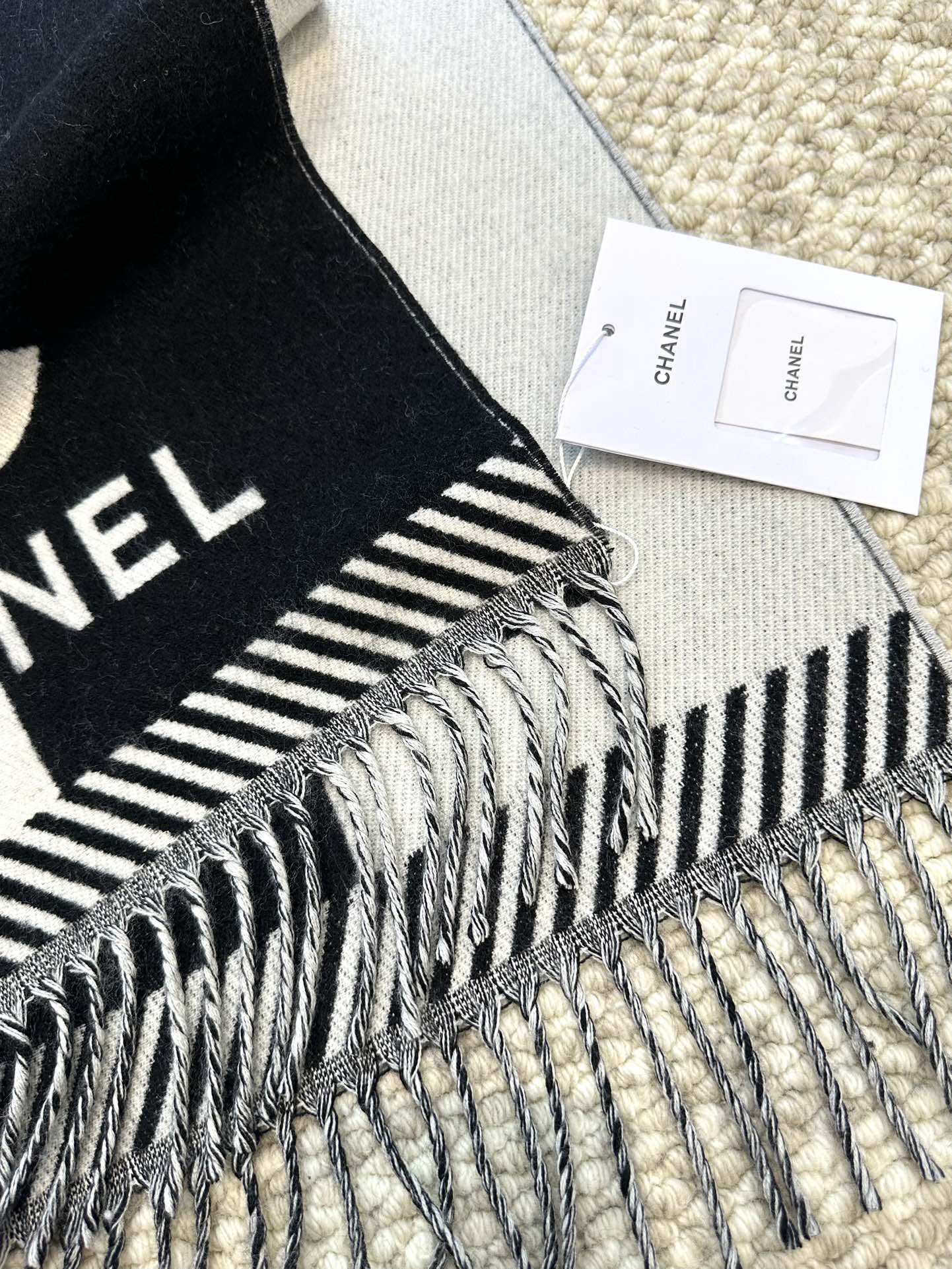 SCARF 184 CM IN BLACK MIX WHITE MERINO WOOL 393120 mysite