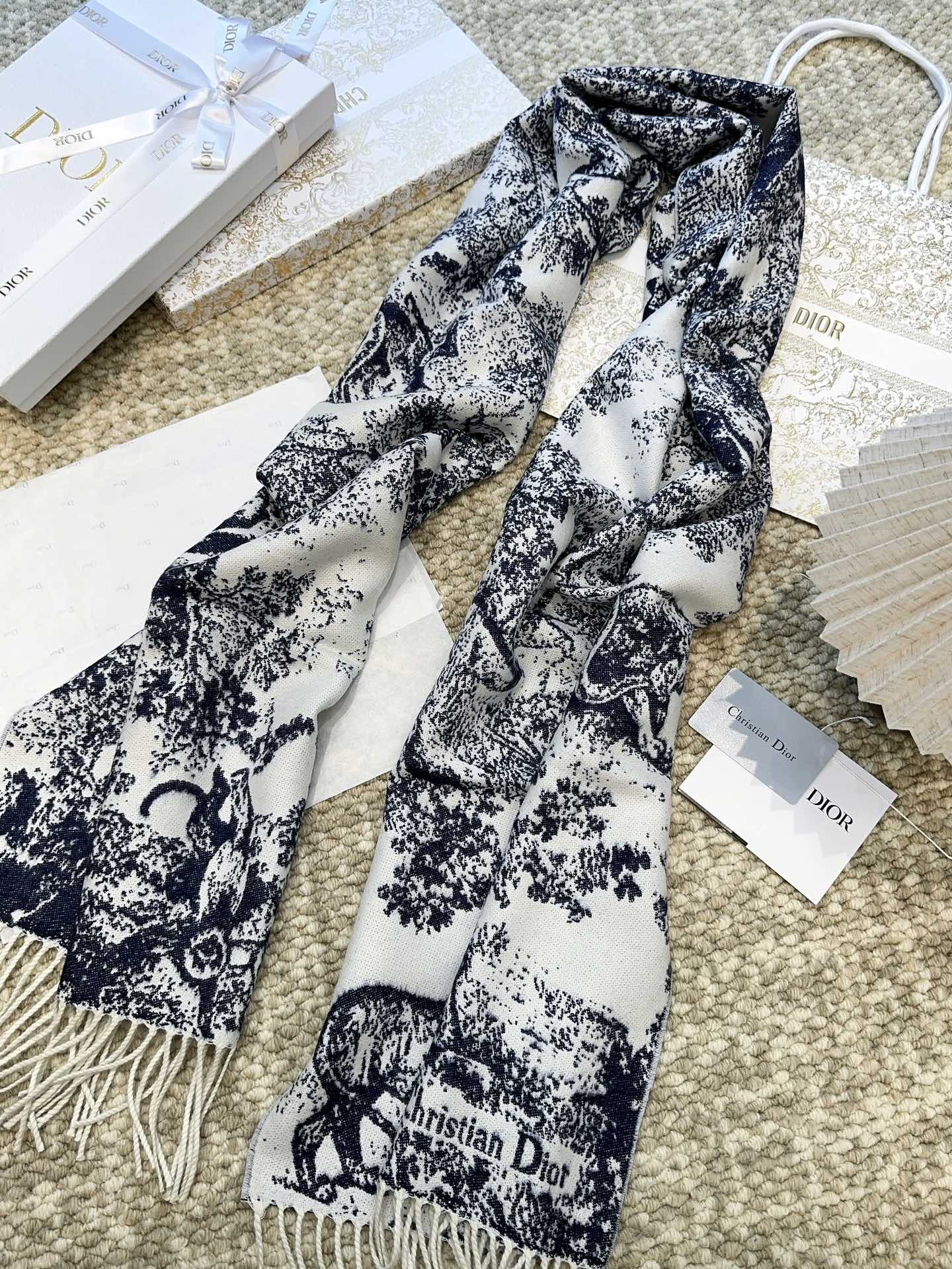 SCARF 220 CM IN NAVY BLUE MIX WHITE MONOGRAM CASHMERE AND WOOL 413656 mysite