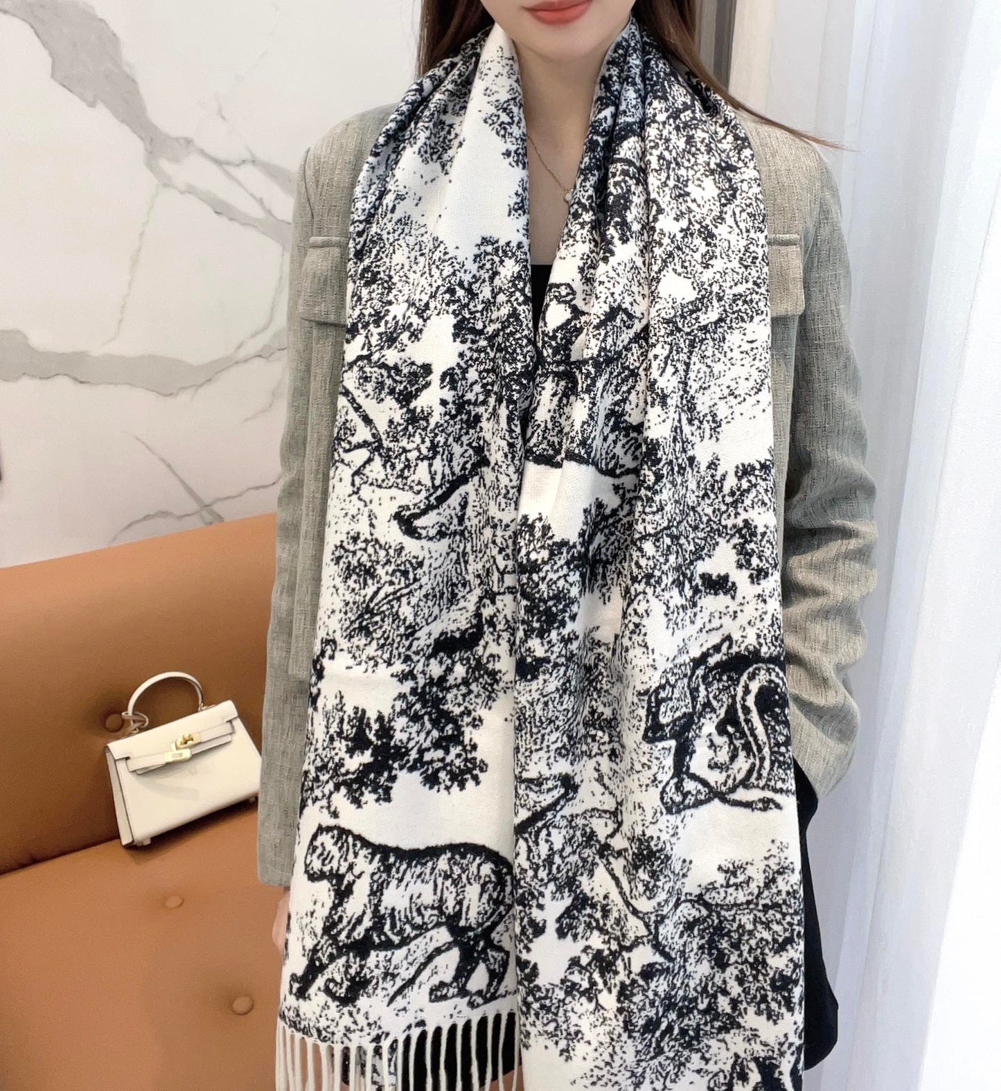 SCARF 220 CM IN BLACK MIX WHITE MONOGRAM CASHMERE AND WOOL 413658 mysite