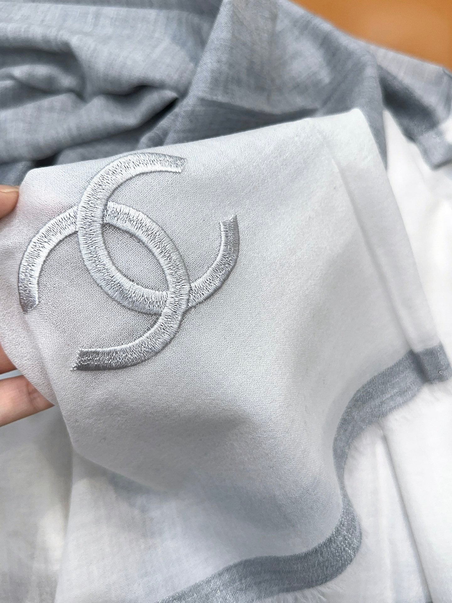 SCARF 200 CM IN DOVE GRAY MIX WHITE CASHMERE 402260 mysite