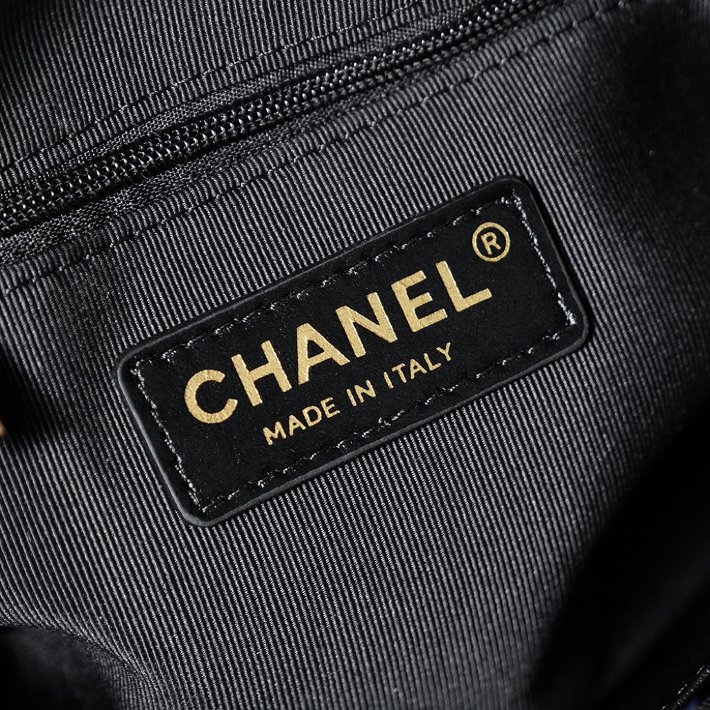 SMALL SHOPPING BAG 20 IN BLACK GLOSSY CALFSKIN GOLD HARDWARE mysite