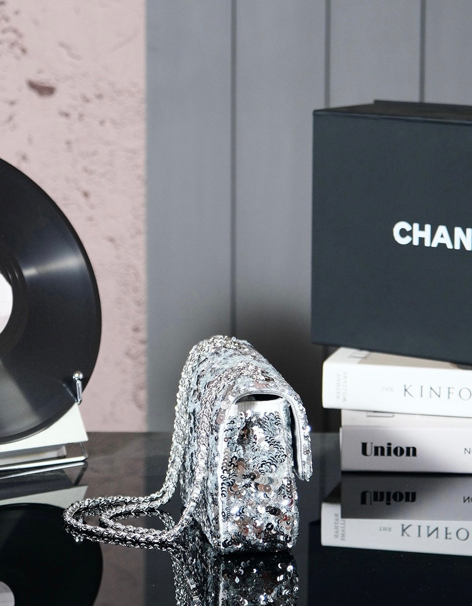 25C Flap Bag 21cm Dense Silver Sequin White Calfskin mysite