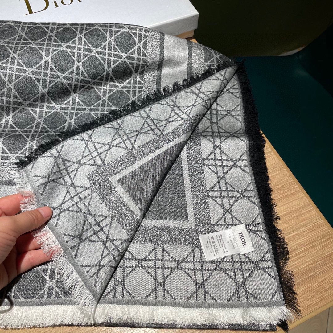 SQUARE SCARF 140 CM IN BLACK MIX WHITE  WOOL AND SILK 415454 mysite