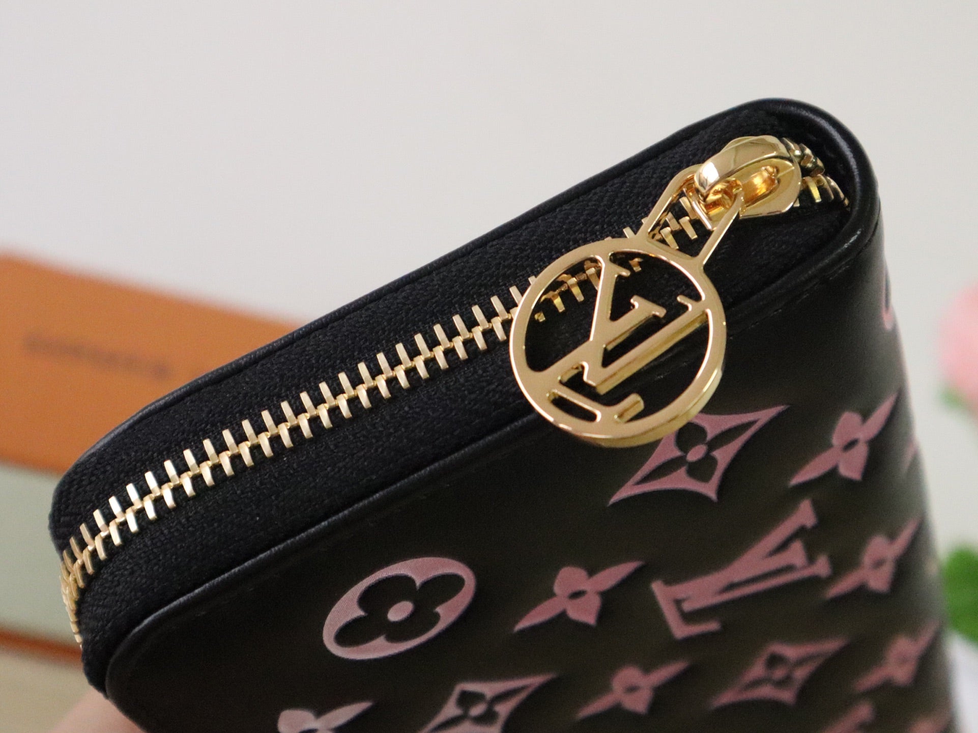 LV × TM Zippy Wallet 19.5cm Black Pink Monogram Embossed Lambskin GHW mysite