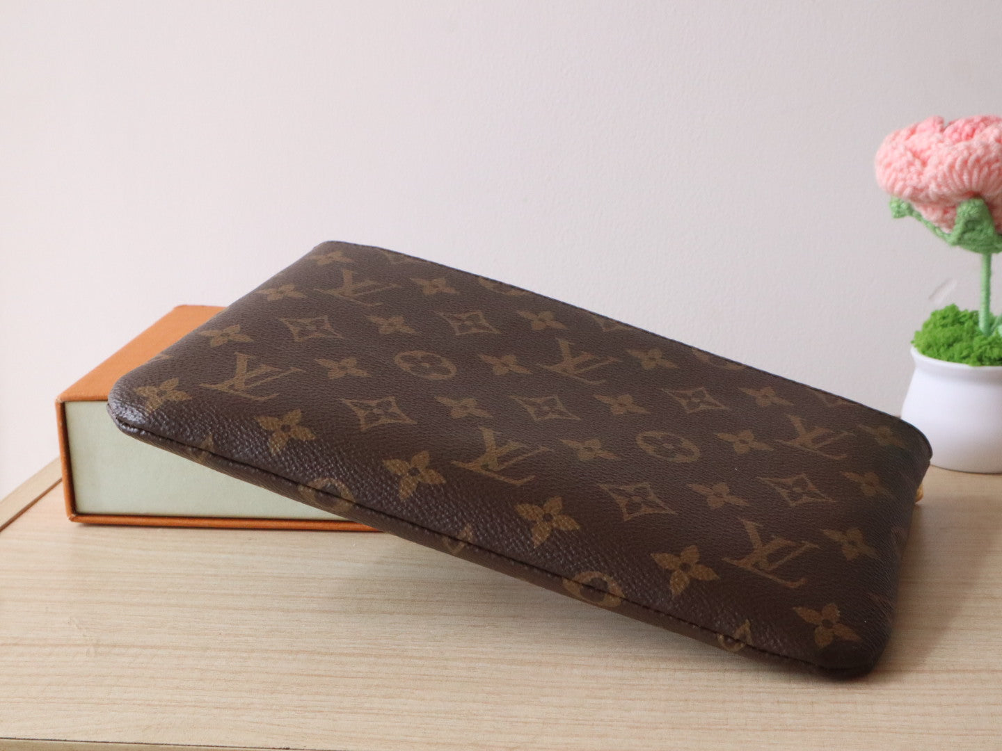 LV Pochette Clés Medium 24cm Brown Monogram Canvas GHW mysite