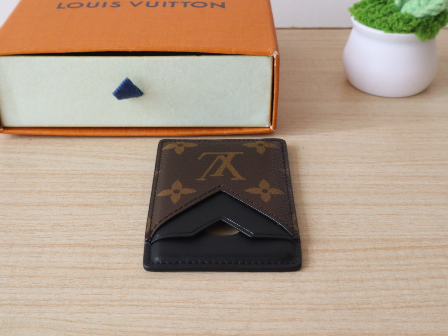 LV Porte-Cartes Magnet Brown Black Monogram Canvas & Cowhide mysite