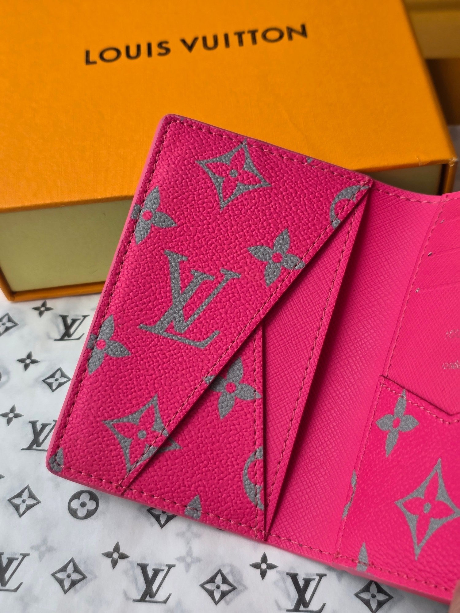 LV M15027 Pocket Organizer Pink Gray Monogram Glow Canvas & Cowhide mysite