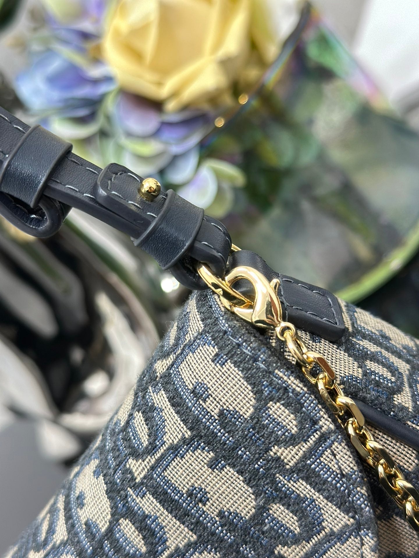 CD D-Vine's new chain bag 22 blue oblique fabric mysite