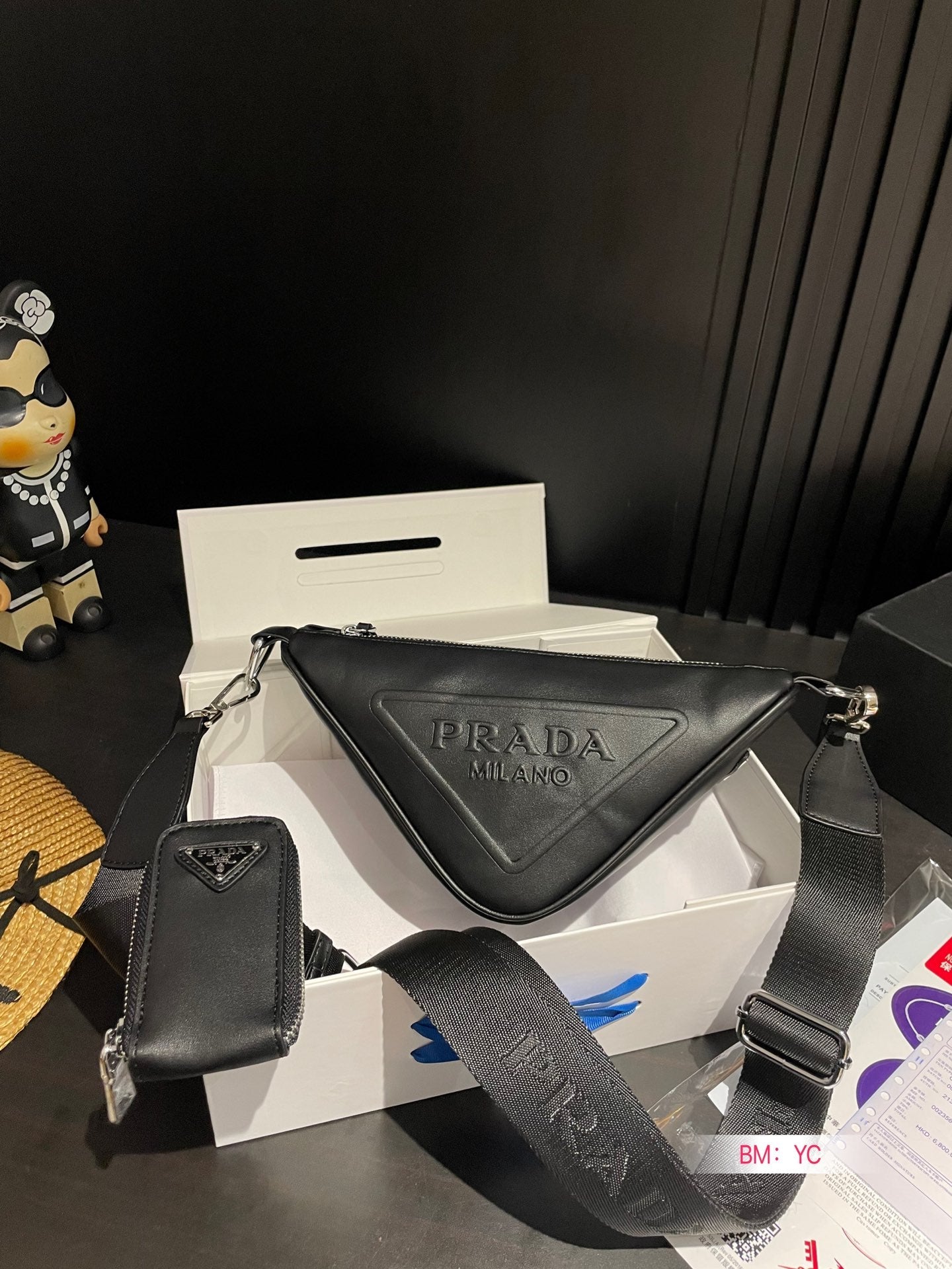 PRA TRIANGLE 26 SHOULDER BAG IN BLACK CALFSKIN mysite