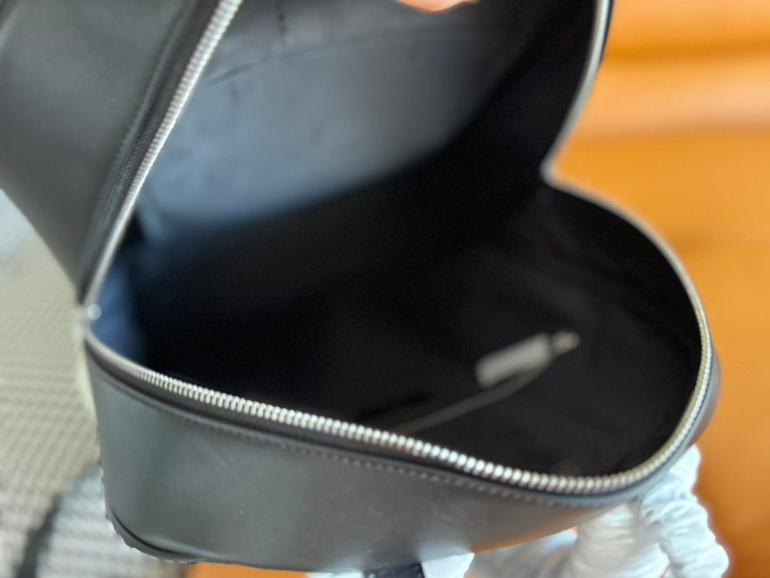 FENDI 44 MINI BACKPACK IN BLACK MONOGRAM JACQUARD FABRIC AND CALFSKIN mysite