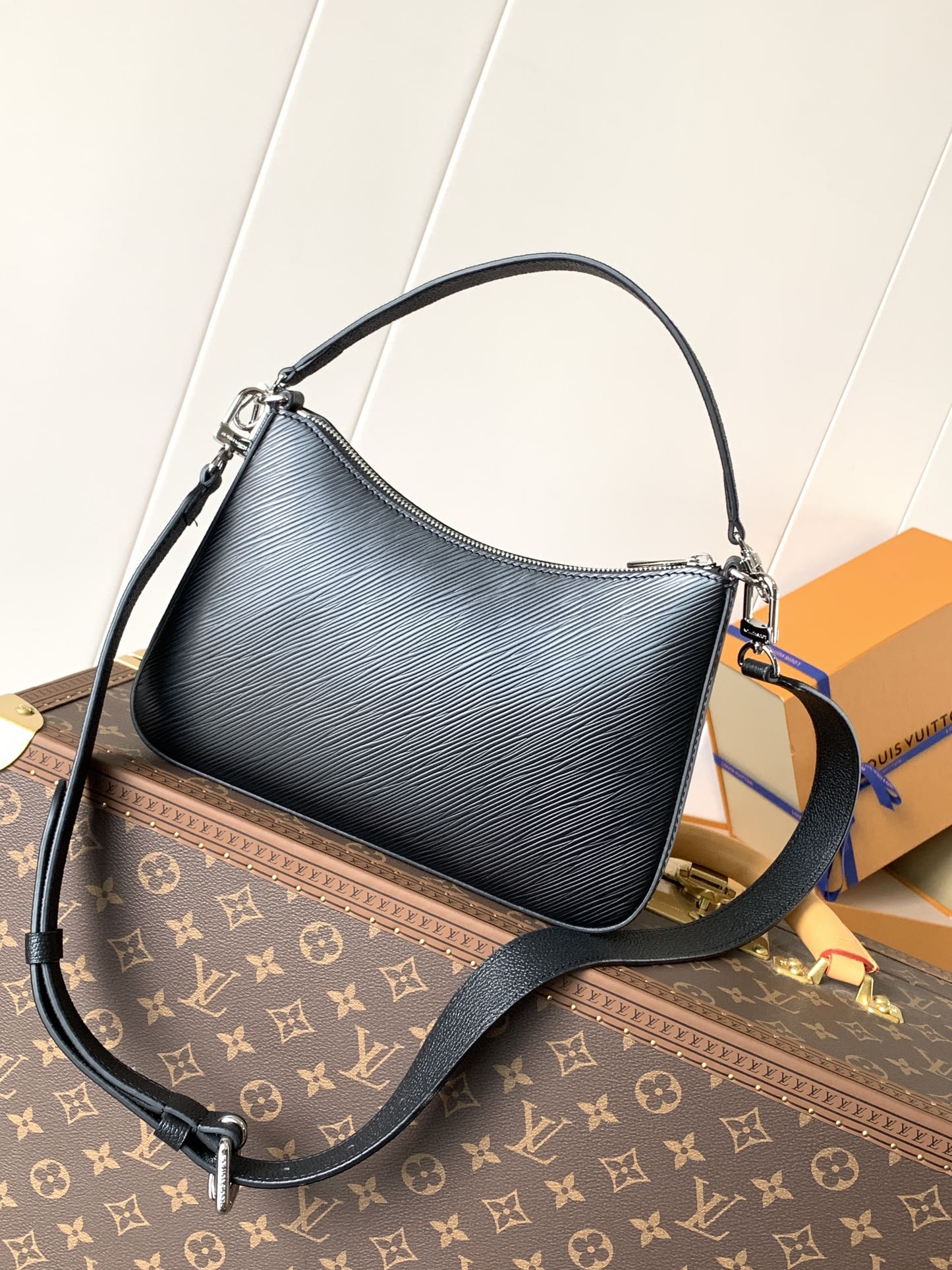 LV Hopscotch Bag 25cm Black Grained Epi Cowhide Sliver HW mysite