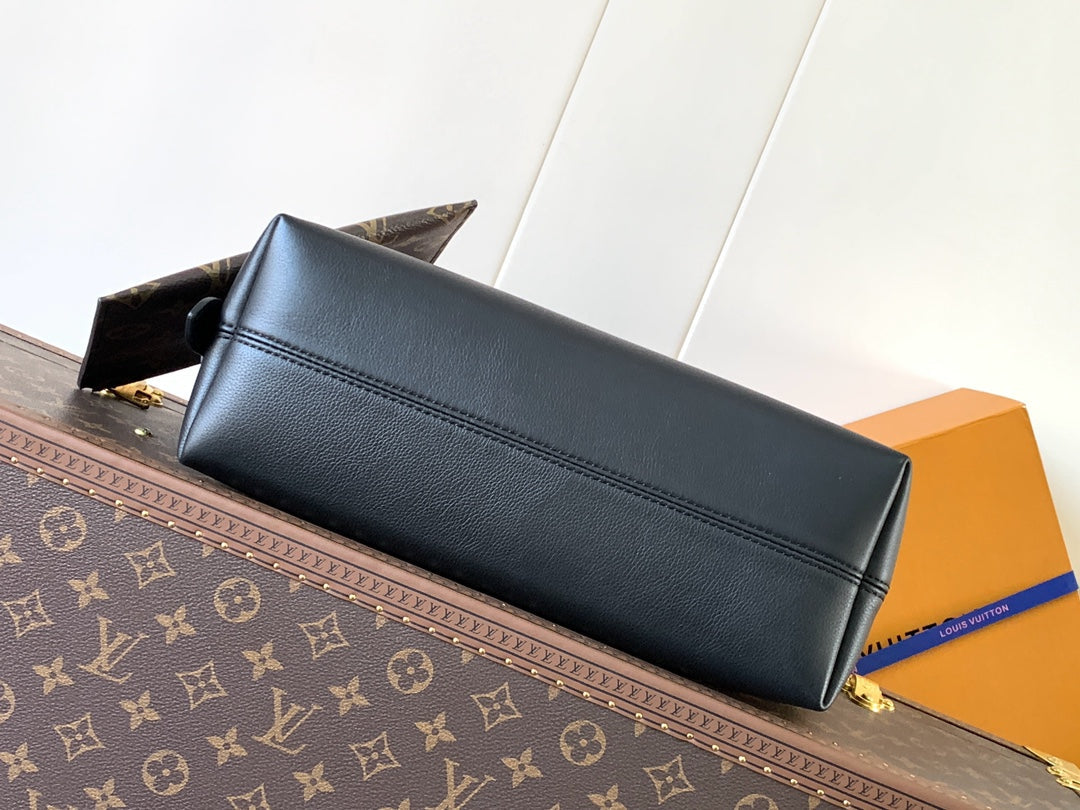 LV Low Key Messenger 30cm Black Calfskin GHW mysite