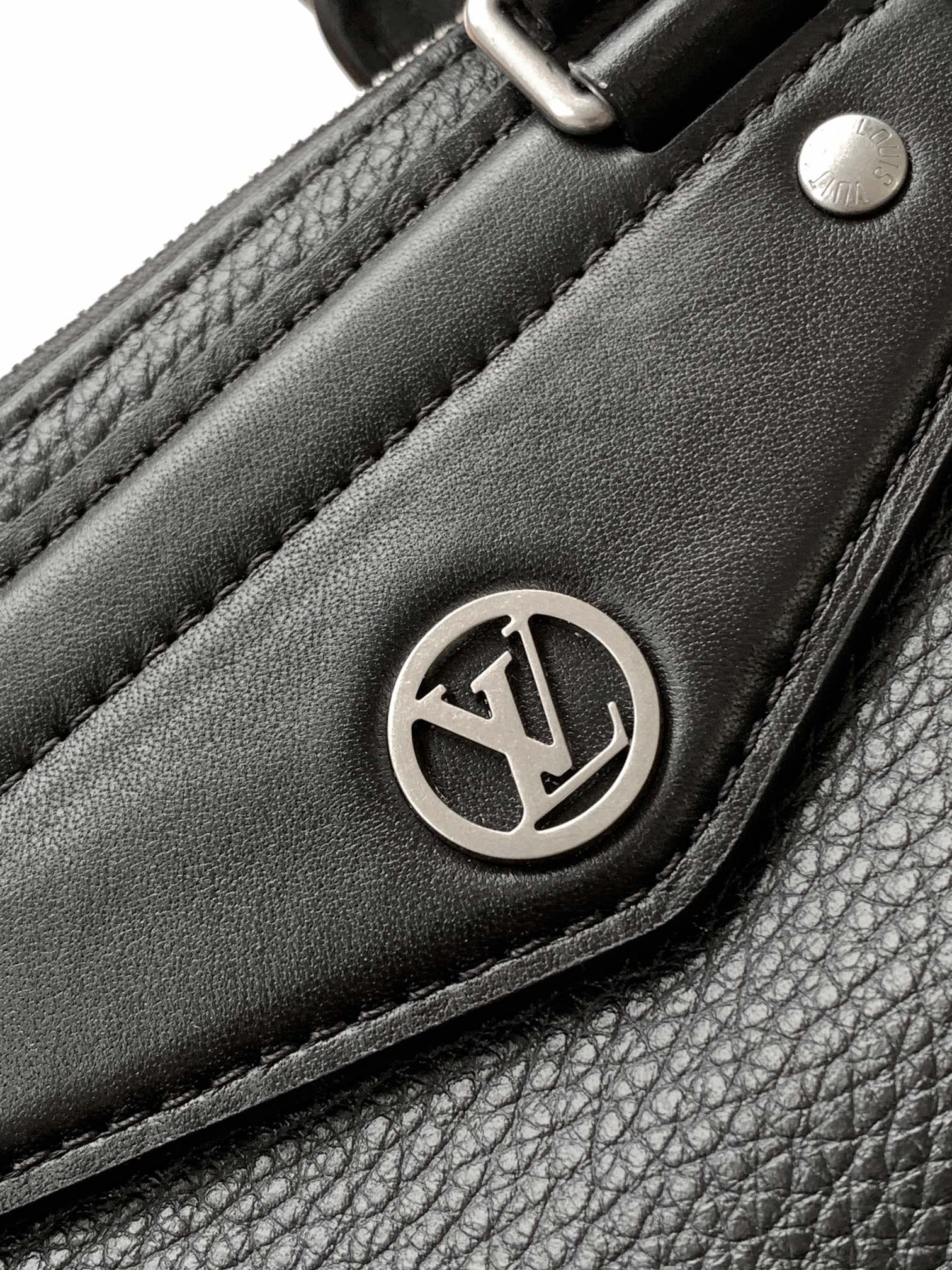 LV Nano LV Biker 30cm Black Sheepskin & Cowhide Metal mysite