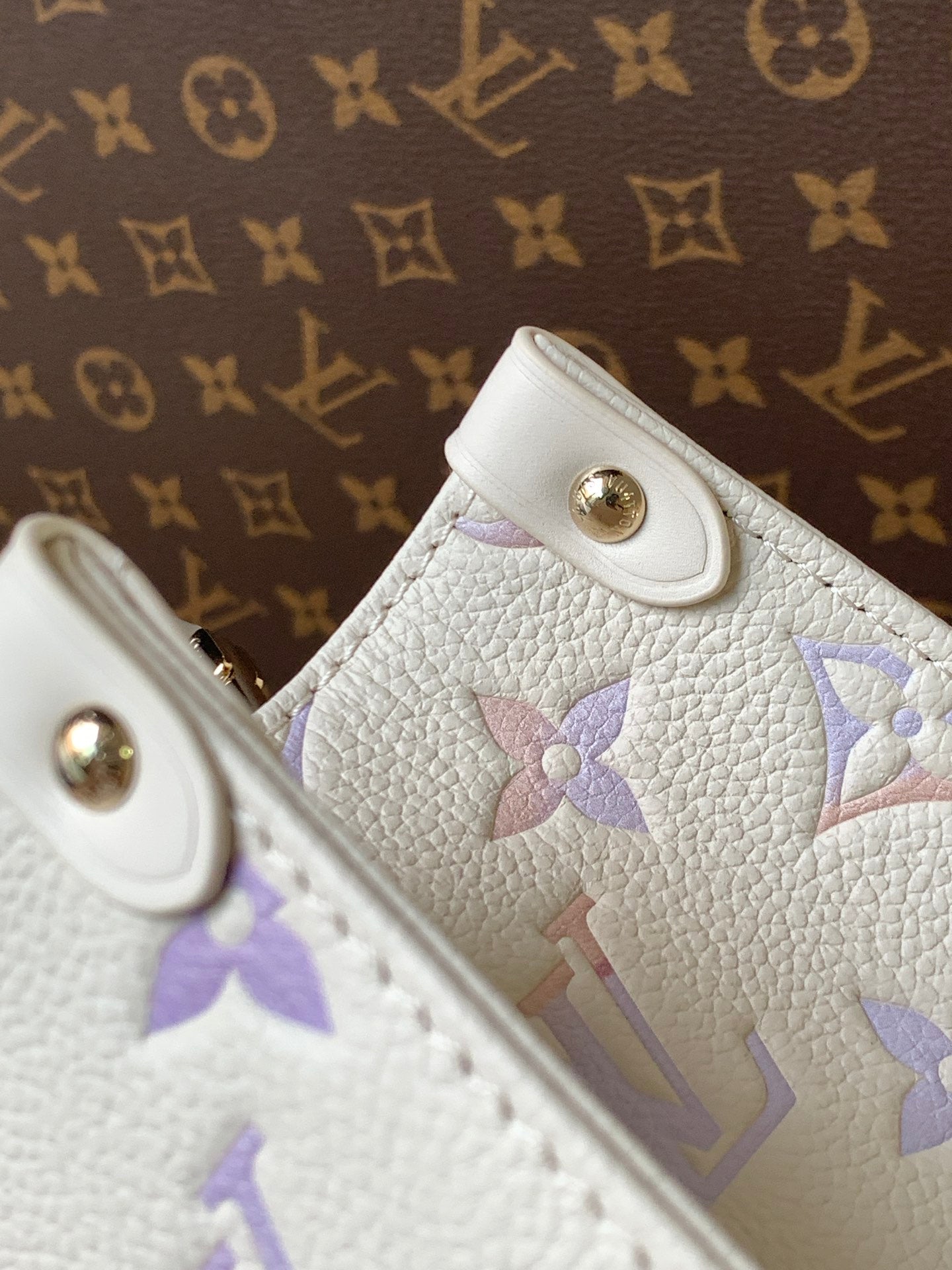 LV OnTheGo PM  Dream Monogram Embossed Cowhide-Light GHW mysite