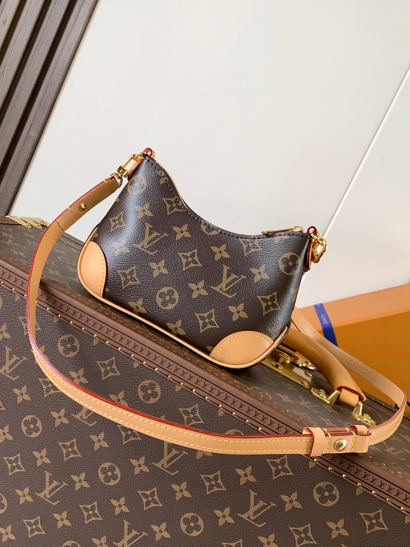 LV Nano Boulogne 19cm Brown Monogram Canvas & Cowhide GHW mysite