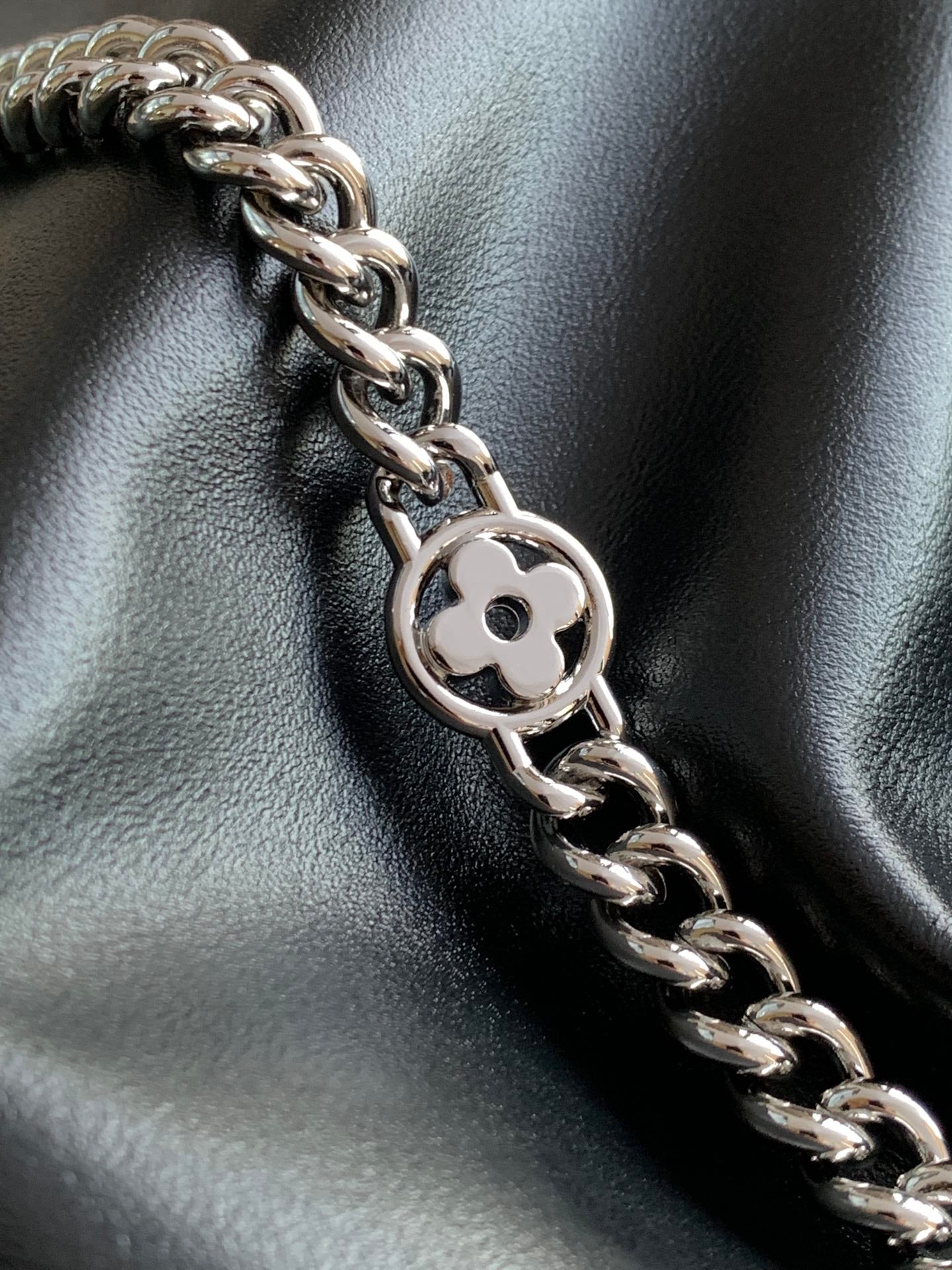 LV Off Duty Backpack 33cm Black Lambskin Sliver HW mysite