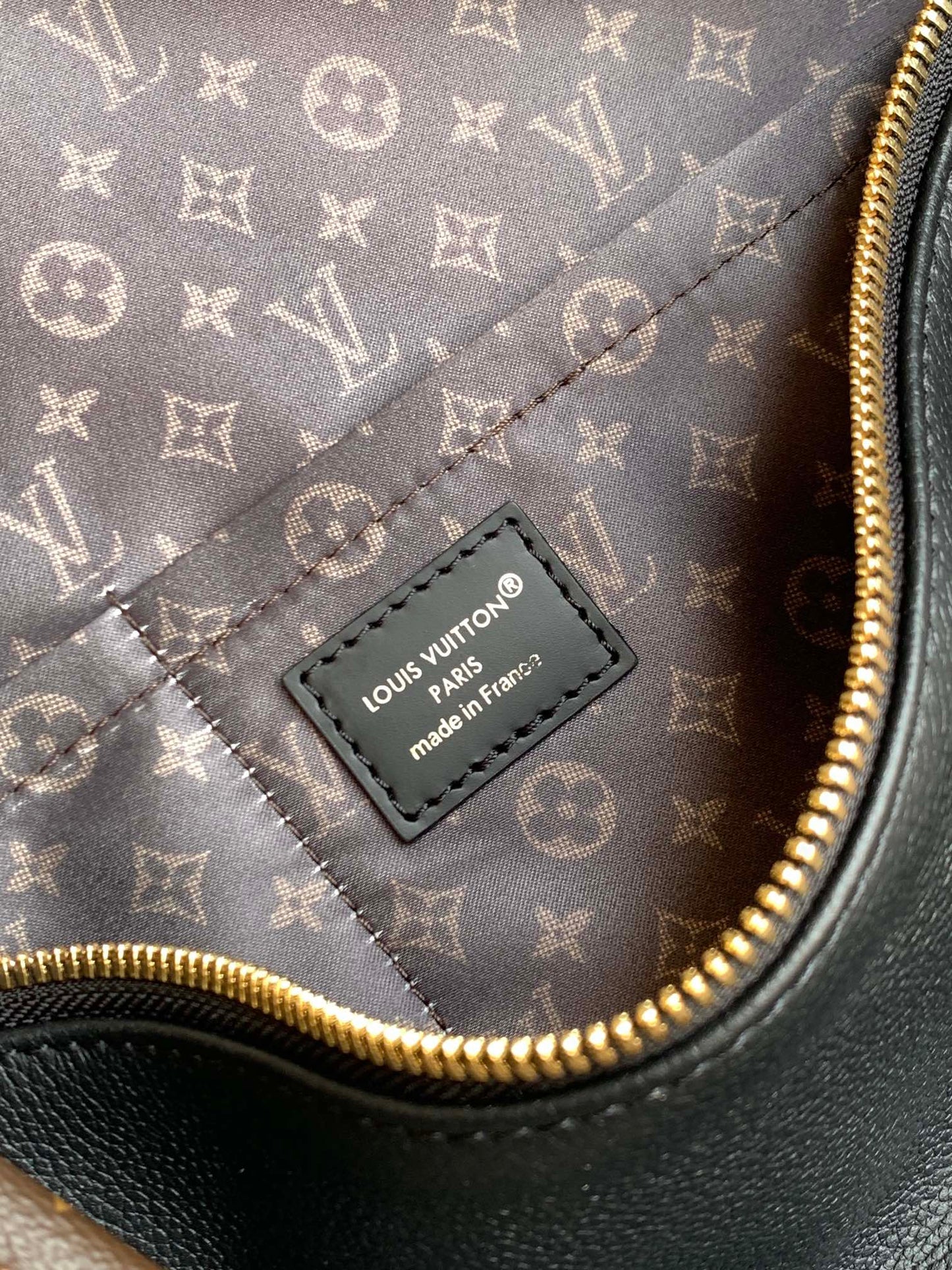LV M26037 Express Travel 45cm Black Cowhide GHW mysite