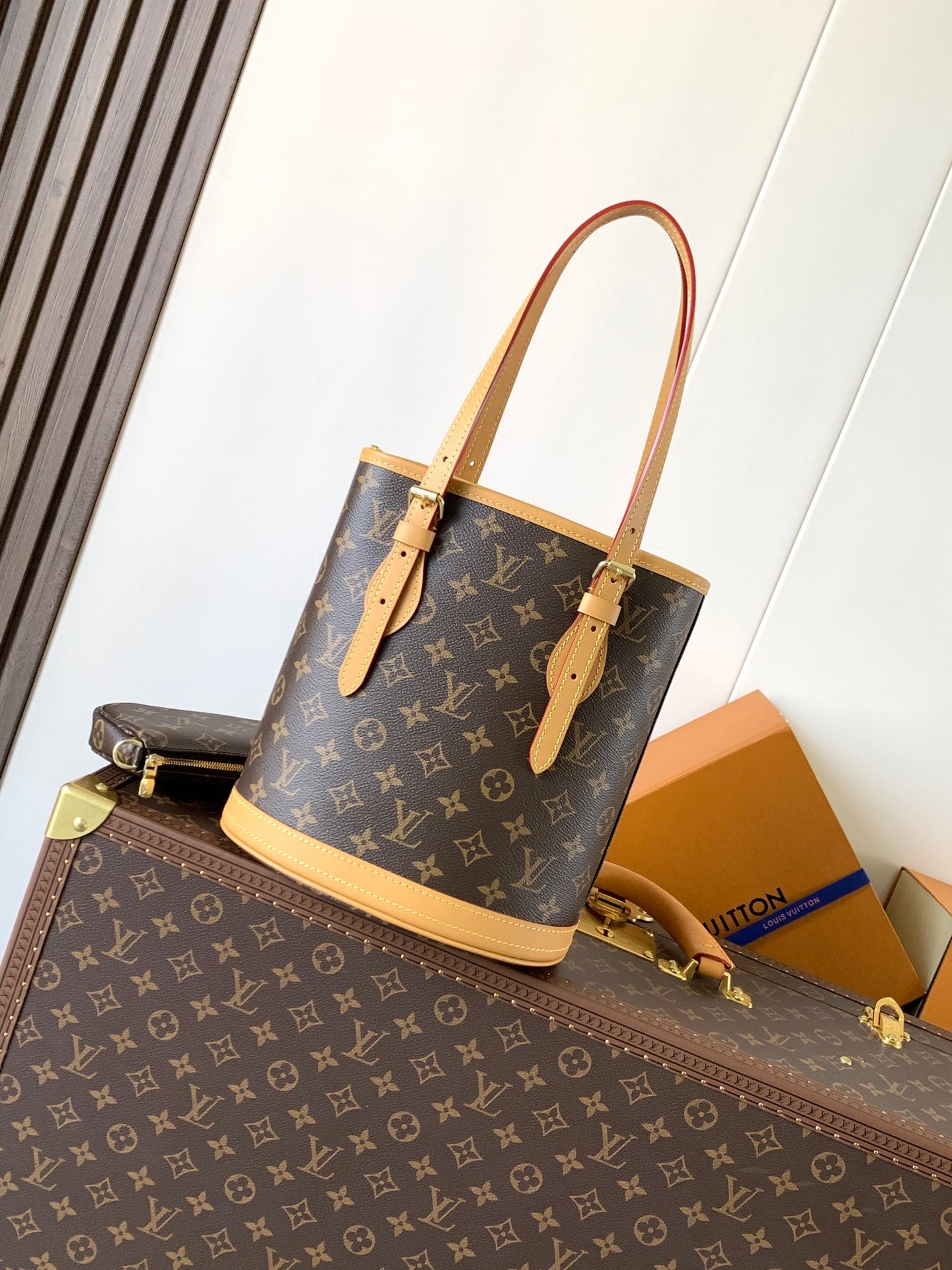 LV Petit Bucket PM 23cm Brown Monogram Canvas & Cowhide mysite