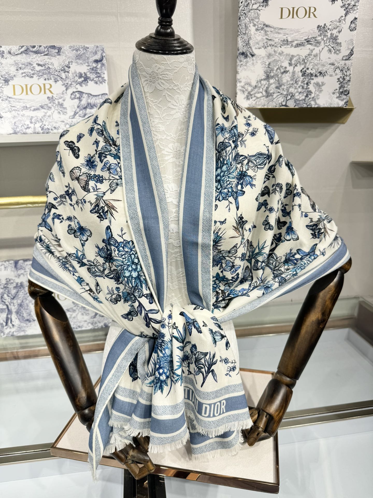 SCARF 180 CM IN WHITE MIX LIGHT BLUE CASHMERE AND SILK 408420 mysite