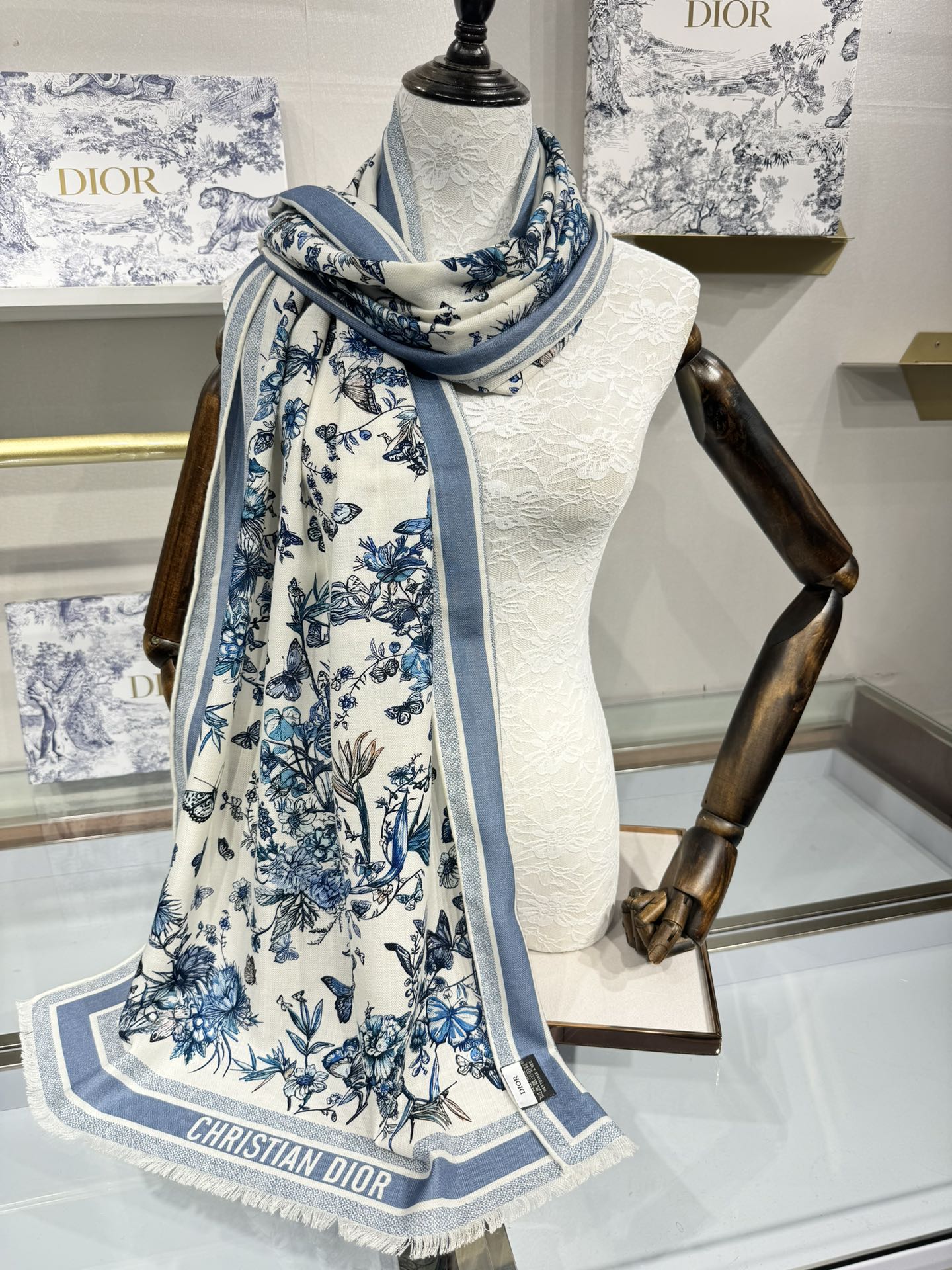SCARF 180 CM IN WHITE MIX LIGHT BLUE CASHMERE AND SILK 408420 mysite