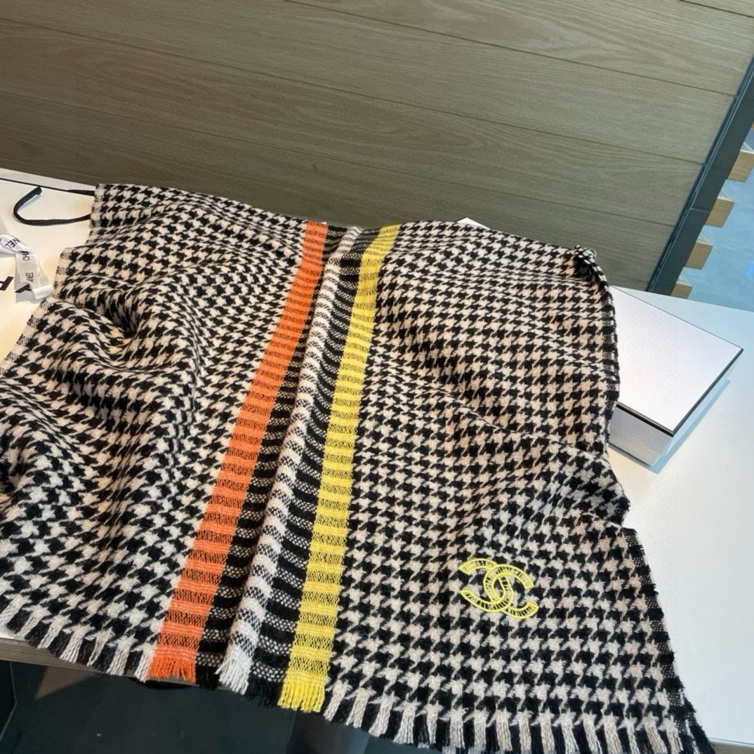 SCARF 190 CM IN BLACK CHECKERED PATTERN CASHMERE 387912 mysite