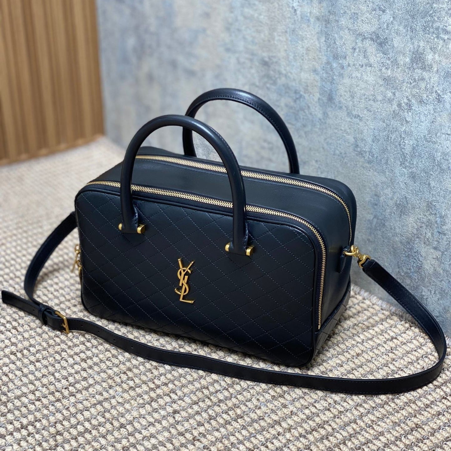 SMALL TRAVEL BAG 31 IN BLACK QUILTED LAMBSKIN GOLD HARDWARE mysite