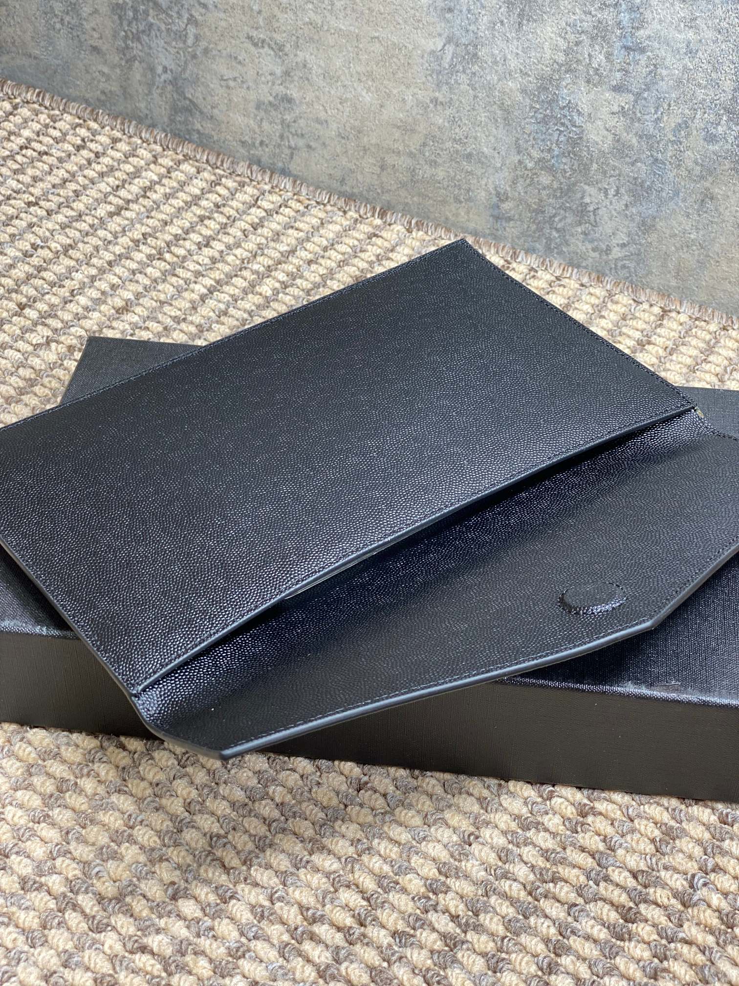 YSL 22s Uptown Pouch Clutch Bag Black Cowhide Sliver HW mysite