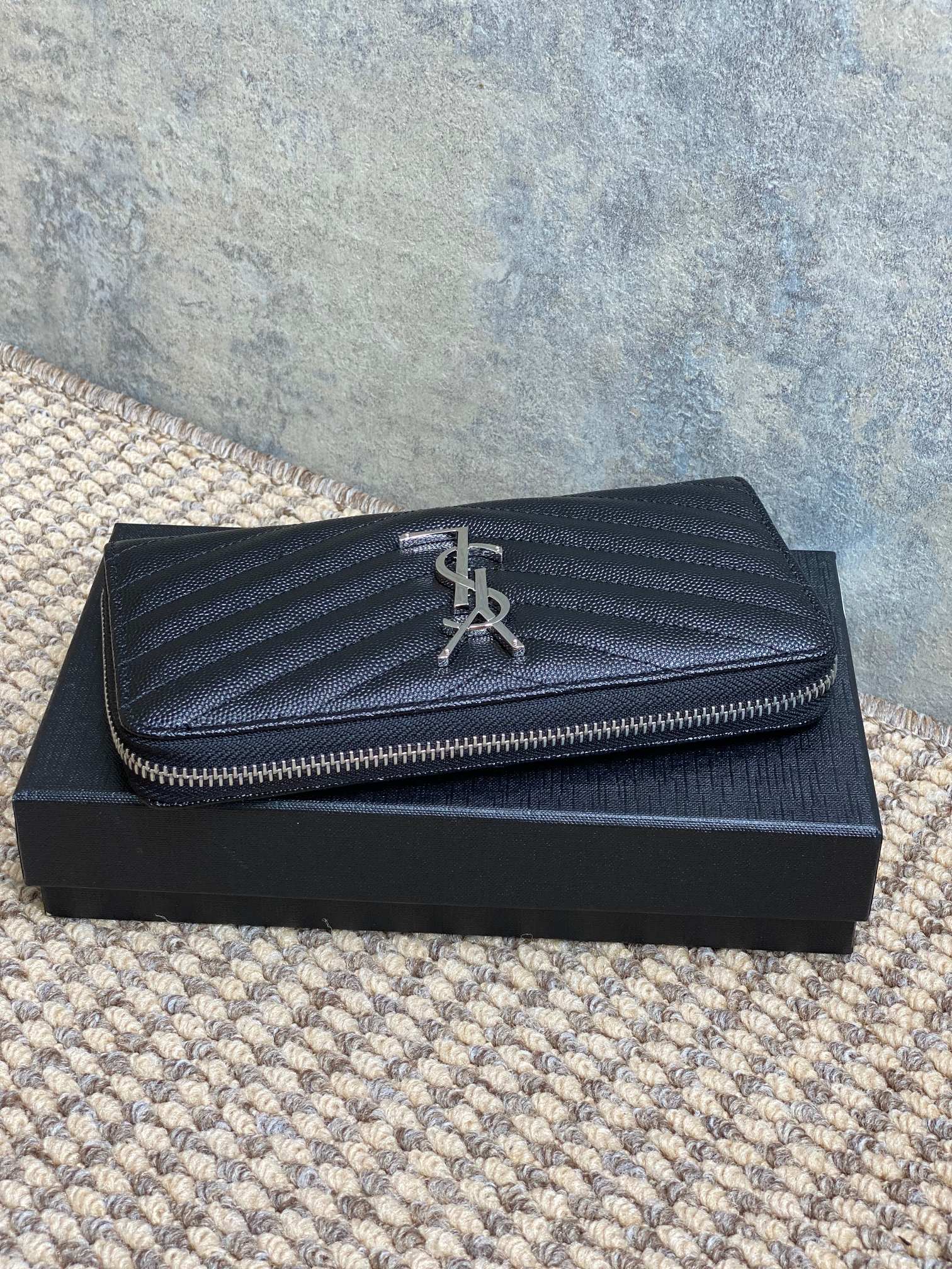 YSL Zippy Long Wallet Black Caviar Cowhide Sliver HW mysite