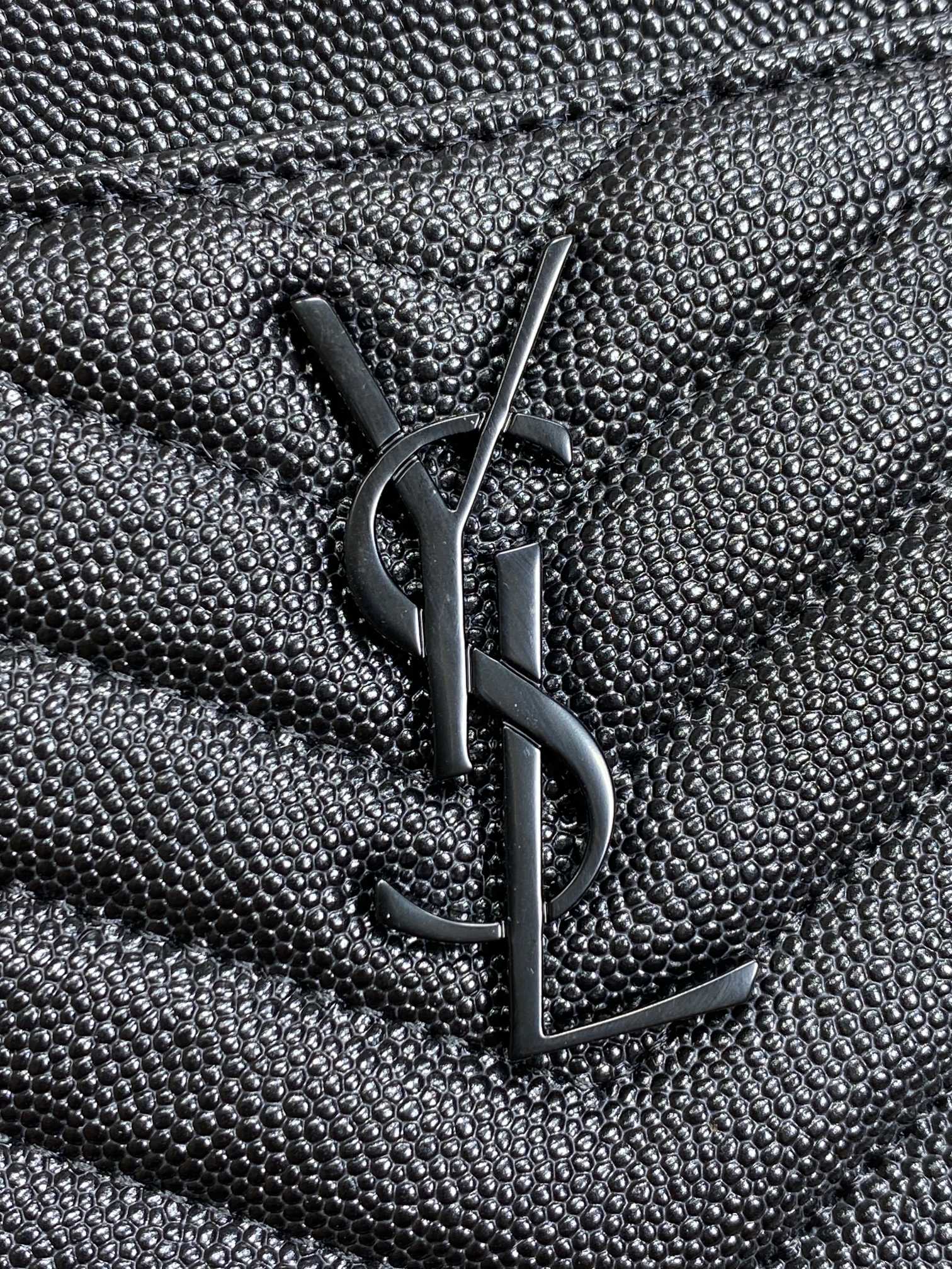 YSL Black Hardware Logo Zipper Clutch 23cm Black Caviar Cowhide mysite