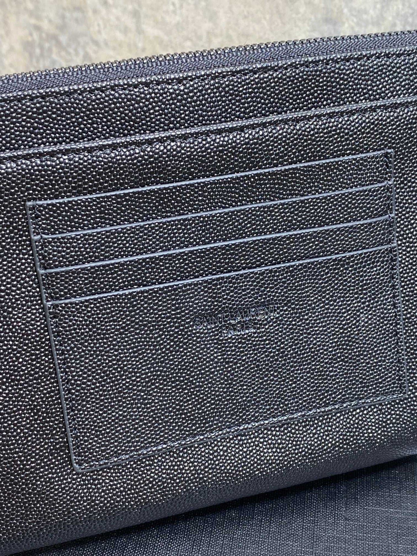 YSL Black Hardware Logo Zipper Clutch 23cm Black Caviar Cowhide mysite