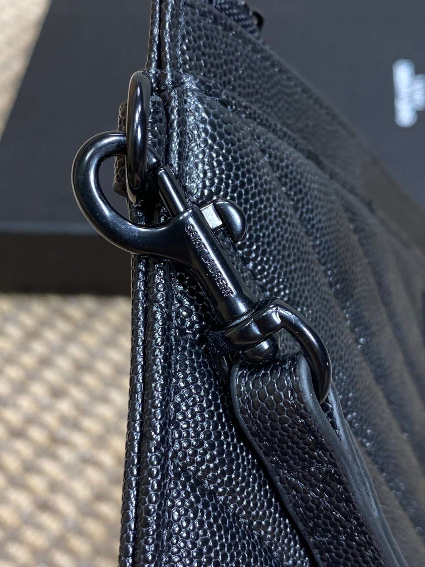 YSL Black Hardware Logo Zipper Clutch 23cm Black Caviar Cowhide mysite