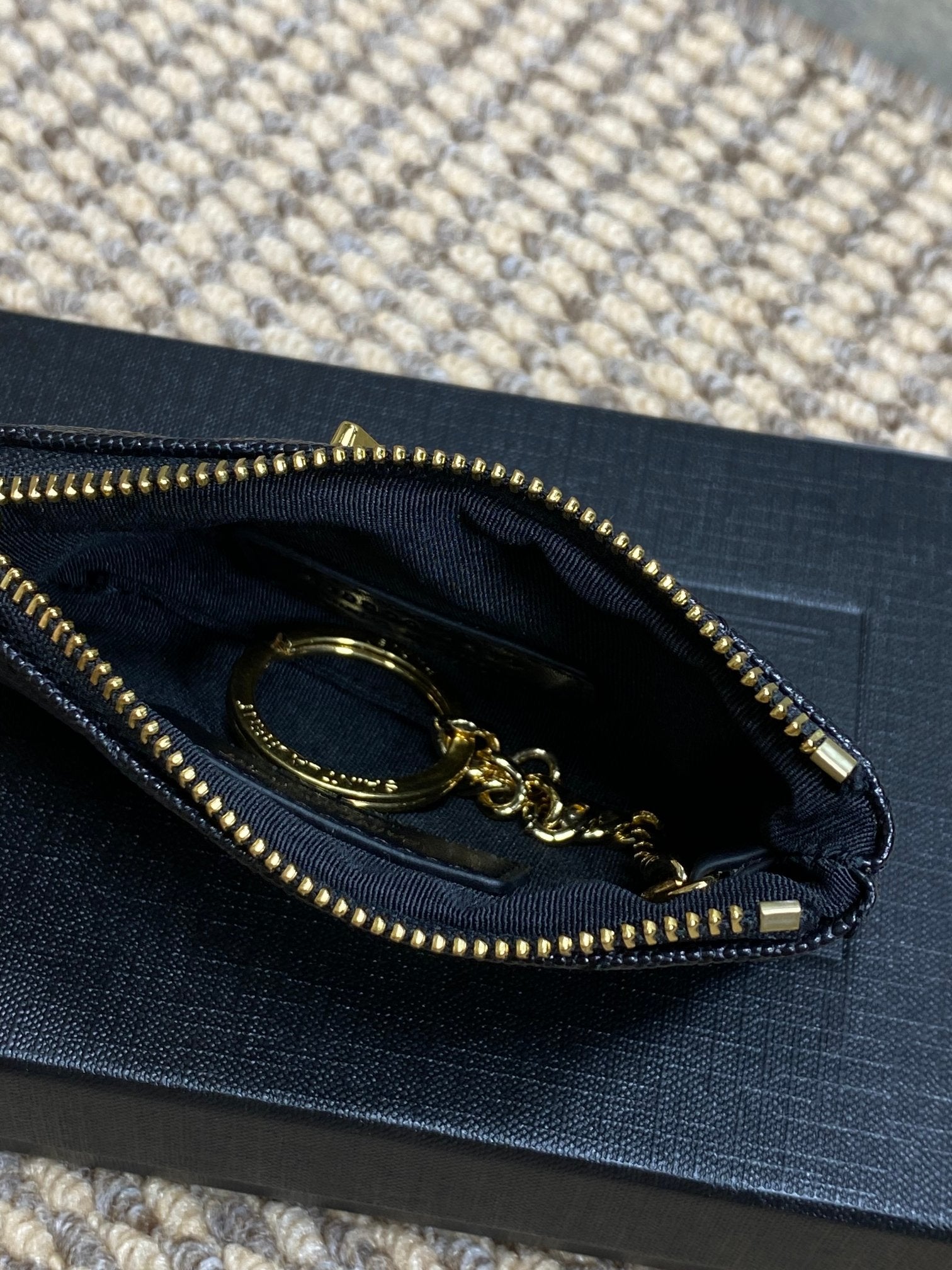 YSL Hook & Chain Zipper Coin Purse Caviar Cowhide GHW mysite