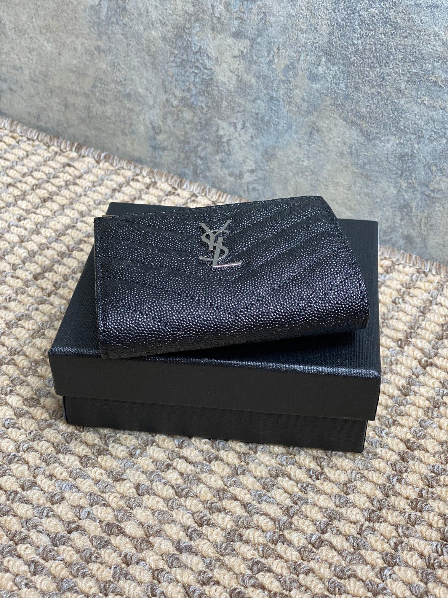YSL Cassandre Matelassé Bi-Fold Wallet Black Caviar Cowhide Sliver HW mysite