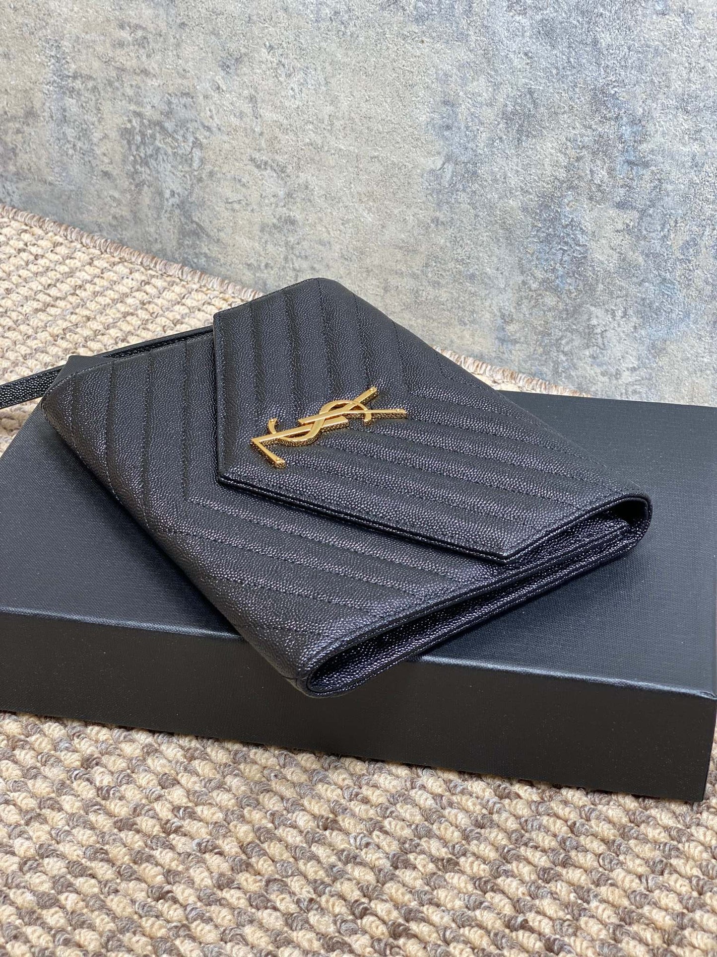 YSL Gold Hardware Logo Clutch 21cm Black Caviar Cowhide mysite