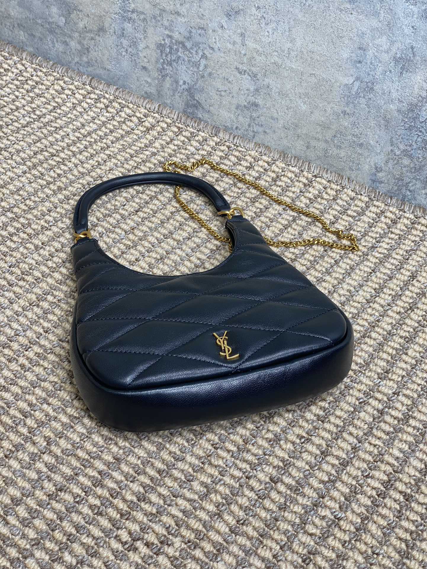 SADE HOBO 21 IN BLACK LAMBSKIN GOLD HARDWARE mysite