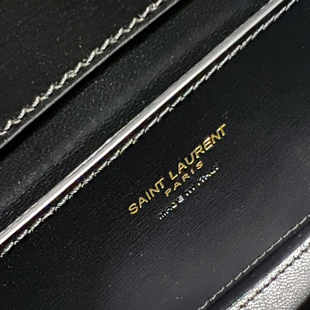 VOLTAIRE IN BOX 21 IN BLACK CALFSKIN GOLD LOGO mysite