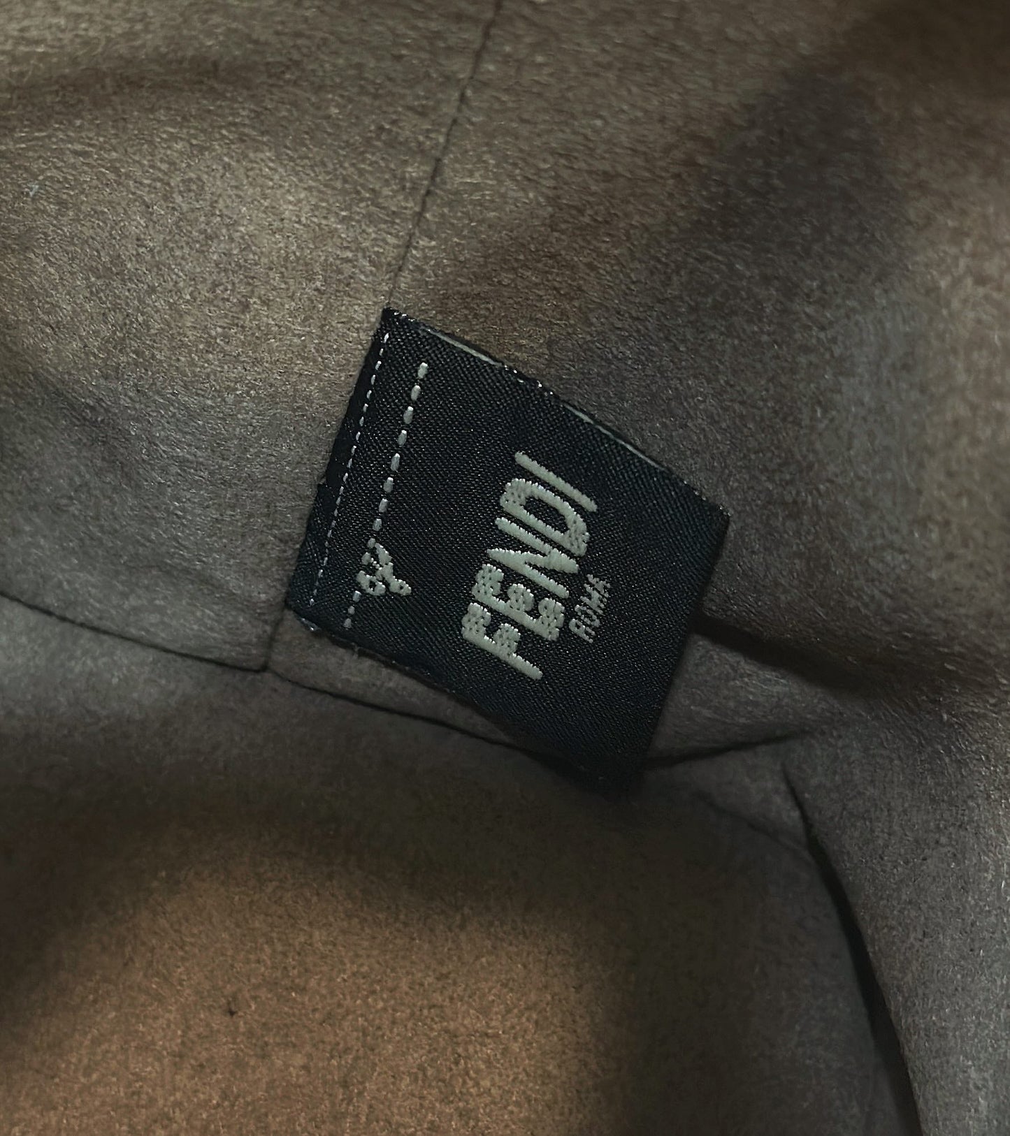 MON TRESOR 18 IN COLORFUL CANVAS WITH FF MOTIF EMBROIDERED mysite