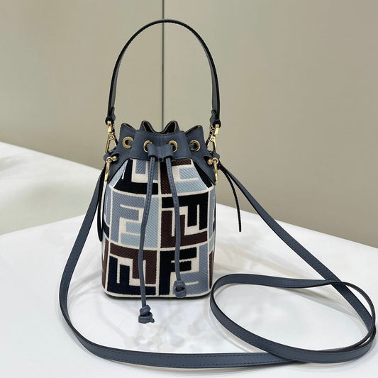 MON TRESOR 18 IN COLORFUL CANVAS WITH FF MOTIF EMBROIDERED mysite