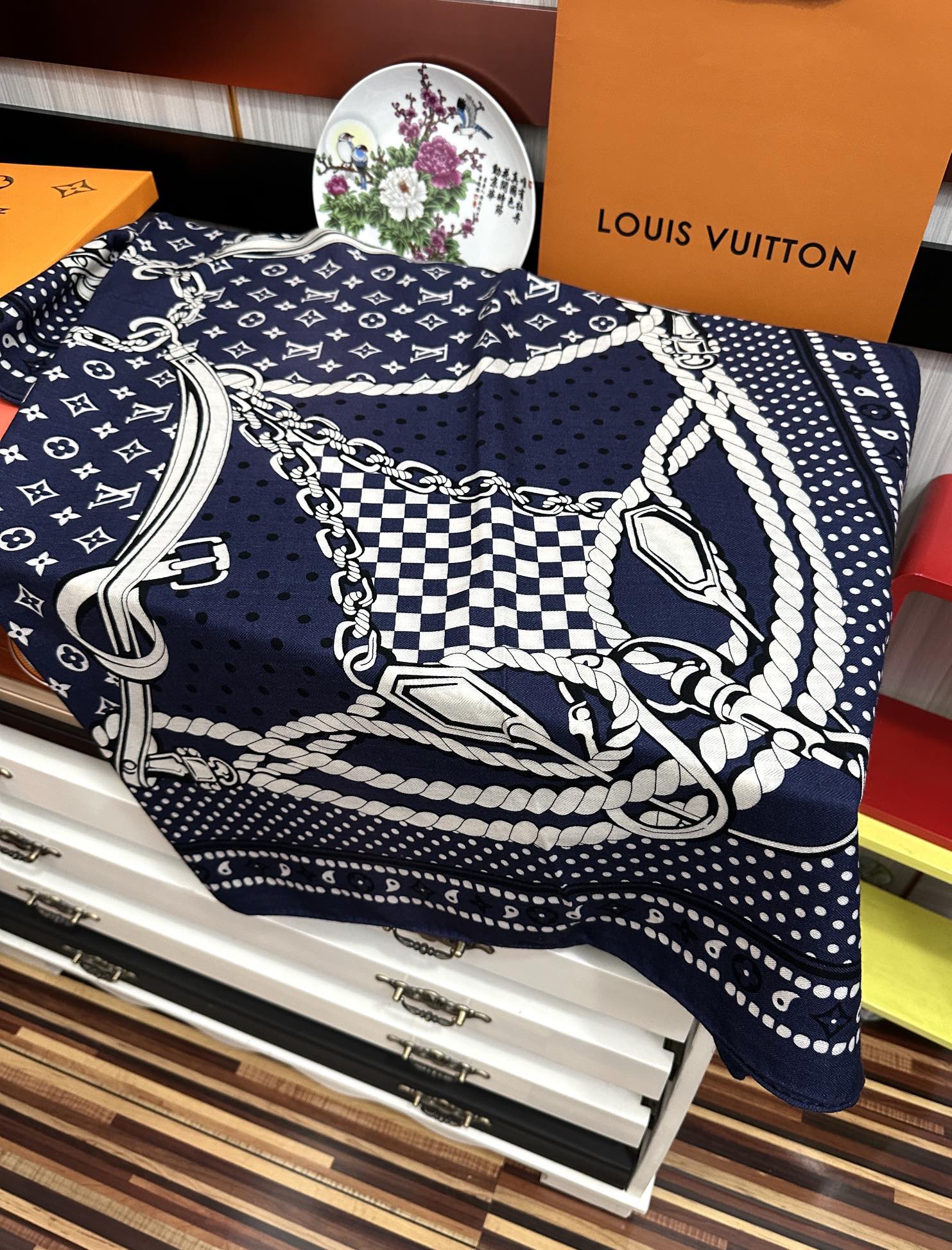 SAILOR BANDANA SQUARE IN MARINE BLUE SILK SCARF 140 CM mysite