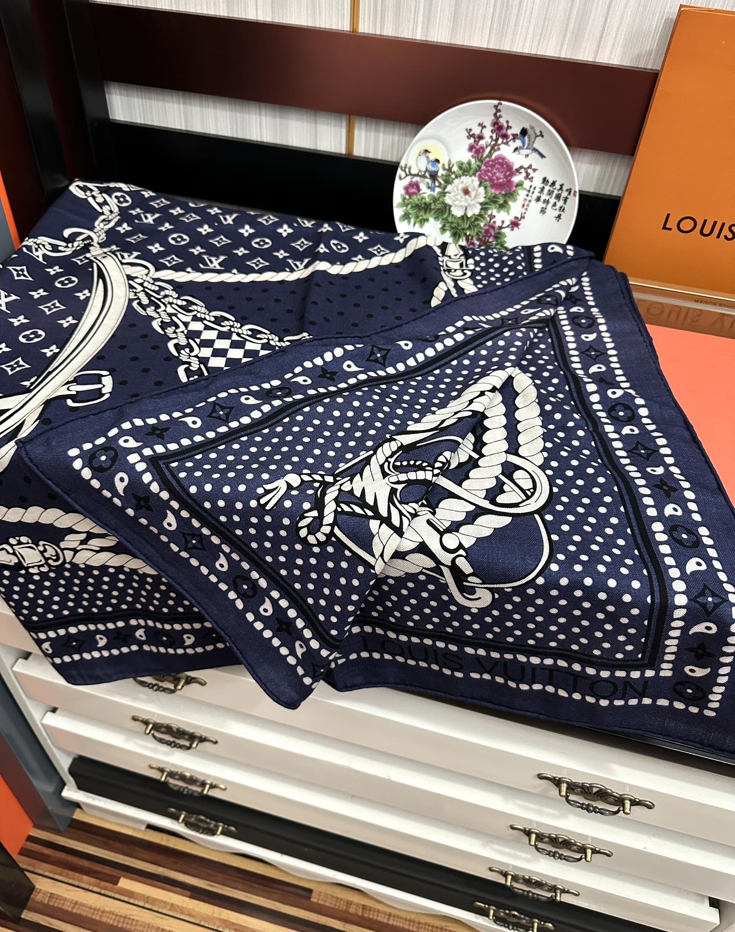 SAILOR BANDANA SQUARE IN MARINE BLUE SILK SCARF 140 CM mysite