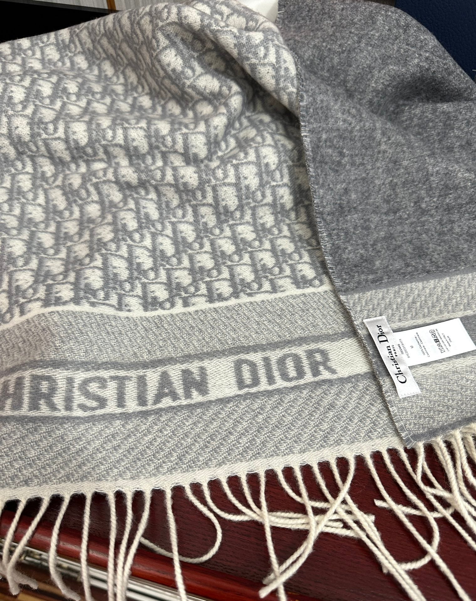 OBLIQUE 190 CM SCARF IN LIGHT GREY TECHNICAL CASHMERE 415487 mysite