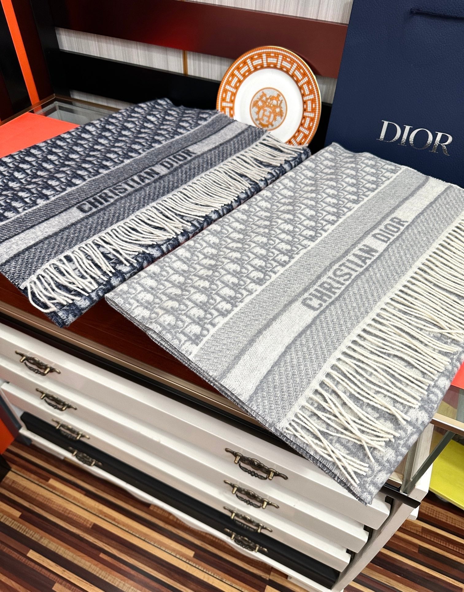 OBLIQUE 190 CM SCARF IN LIGHT GREY TECHNICAL CASHMERE 415487 mysite