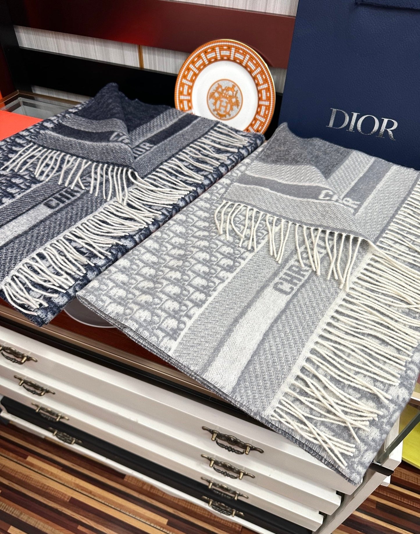 OBLIQUE 190 CM SCARF IN LIGHT GREY TECHNICAL CASHMERE 415487 mysite