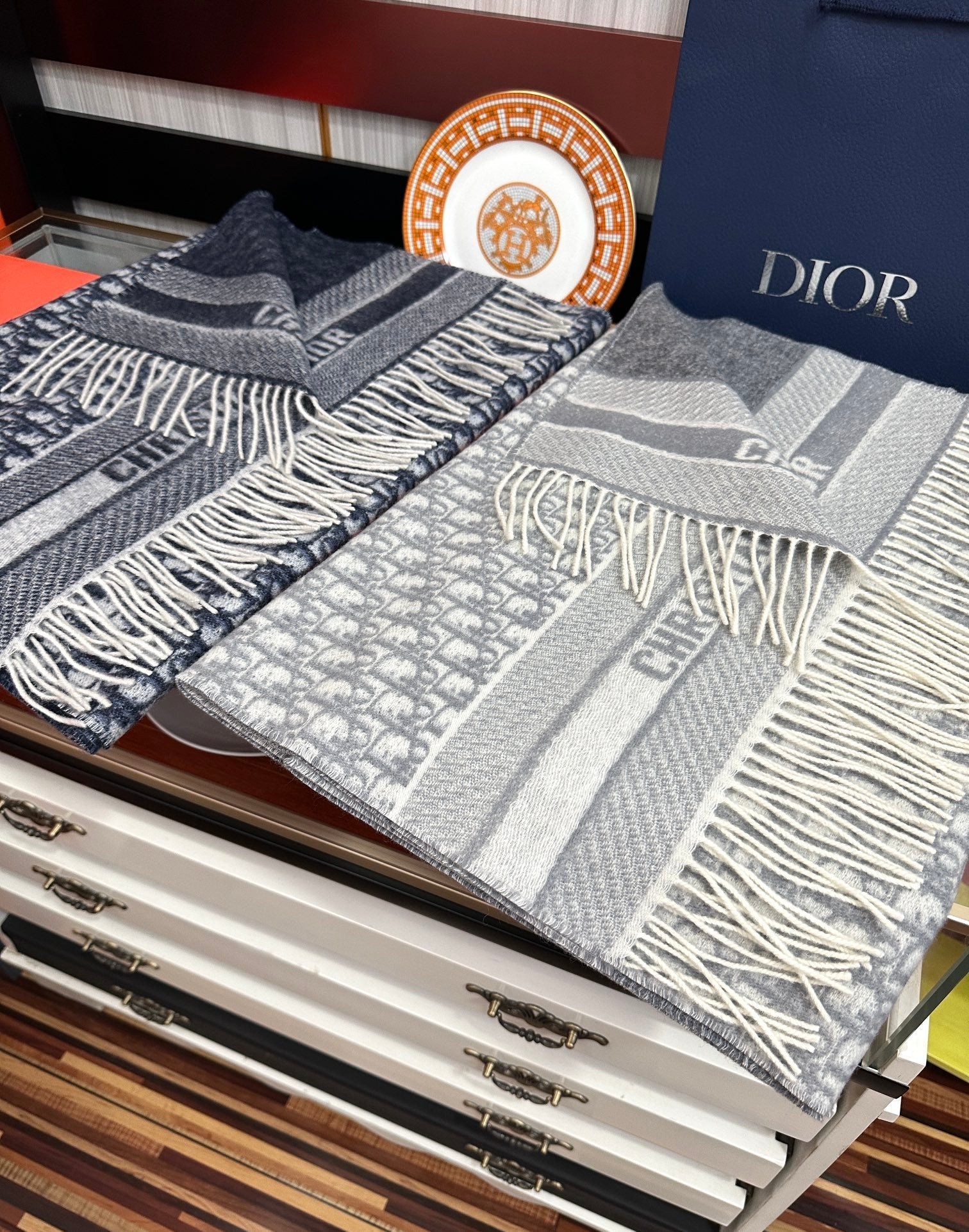 OBLIQUE 190 CM SCARF IN LIGHT GREY TECHNICAL CASHMERE 415487 mysite