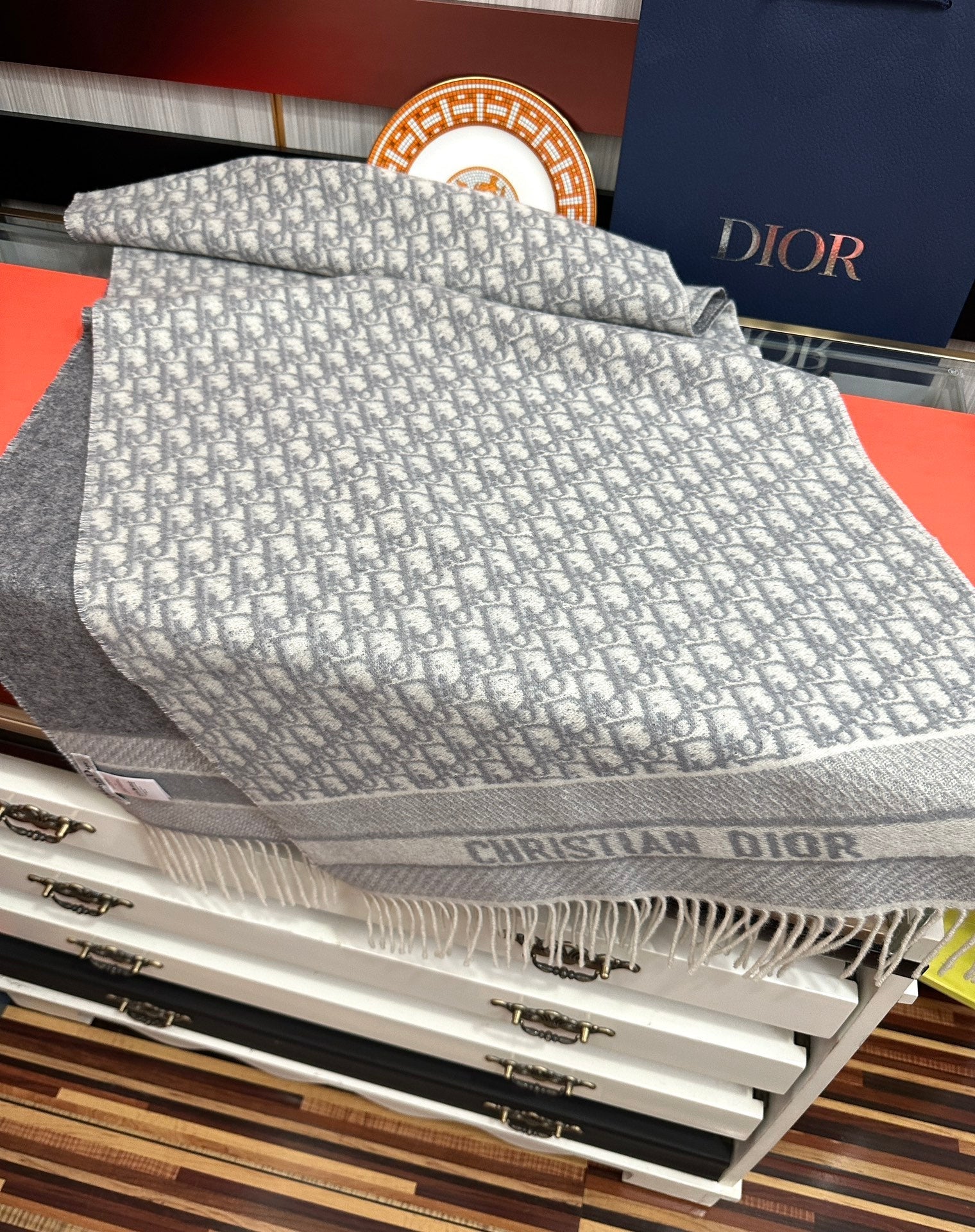 OBLIQUE 190 CM SCARF IN LIGHT GREY TECHNICAL CASHMERE 415487 mysite