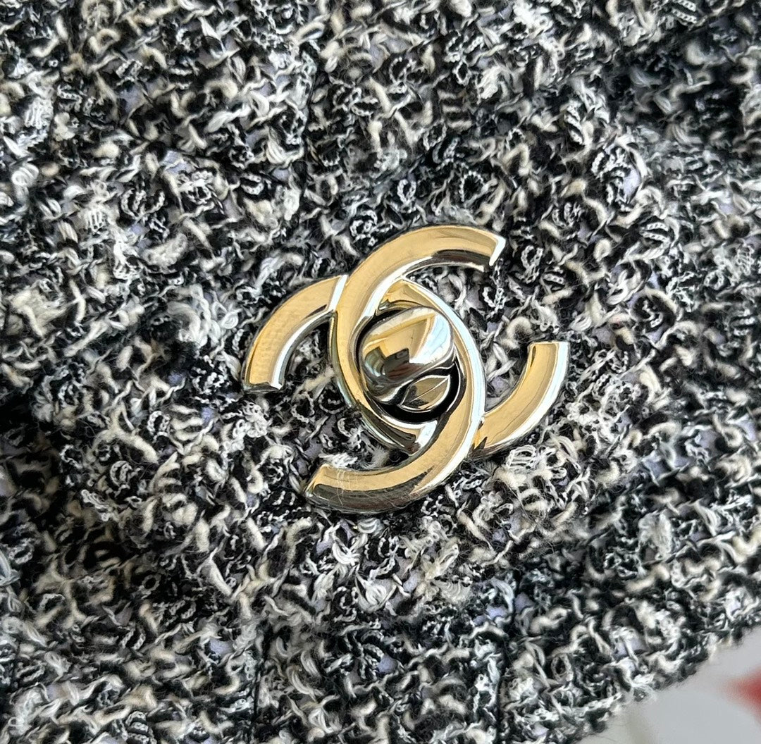 MINI FLAP BAG 20 IN LIGHT GRAY TWEED SILVER HARDWARE mysite