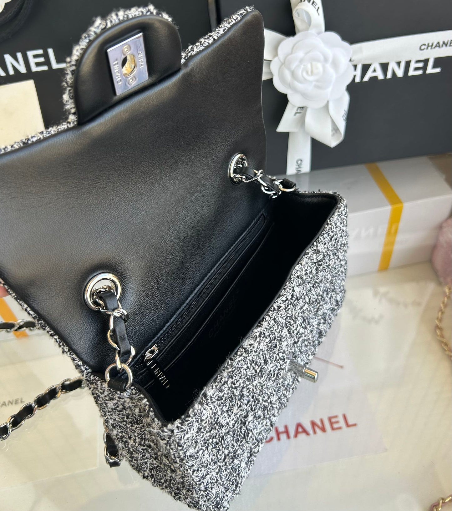 MINI FLAP BAG 20 IN LIGHT GRAY TWEED SILVER HARDWARE mysite