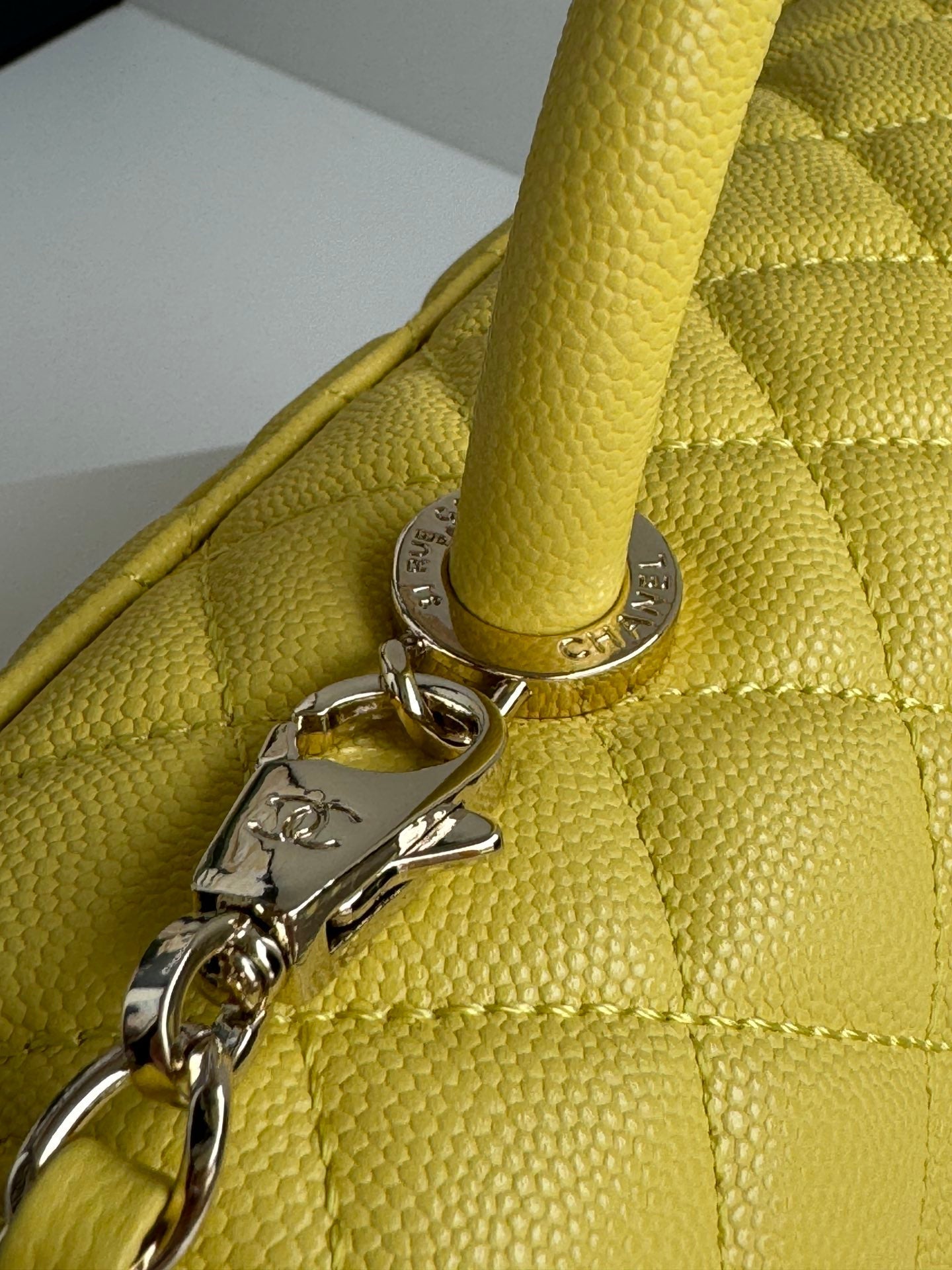 coco handle medium 29cm yellow quilted caviar leather gold hardware mysite