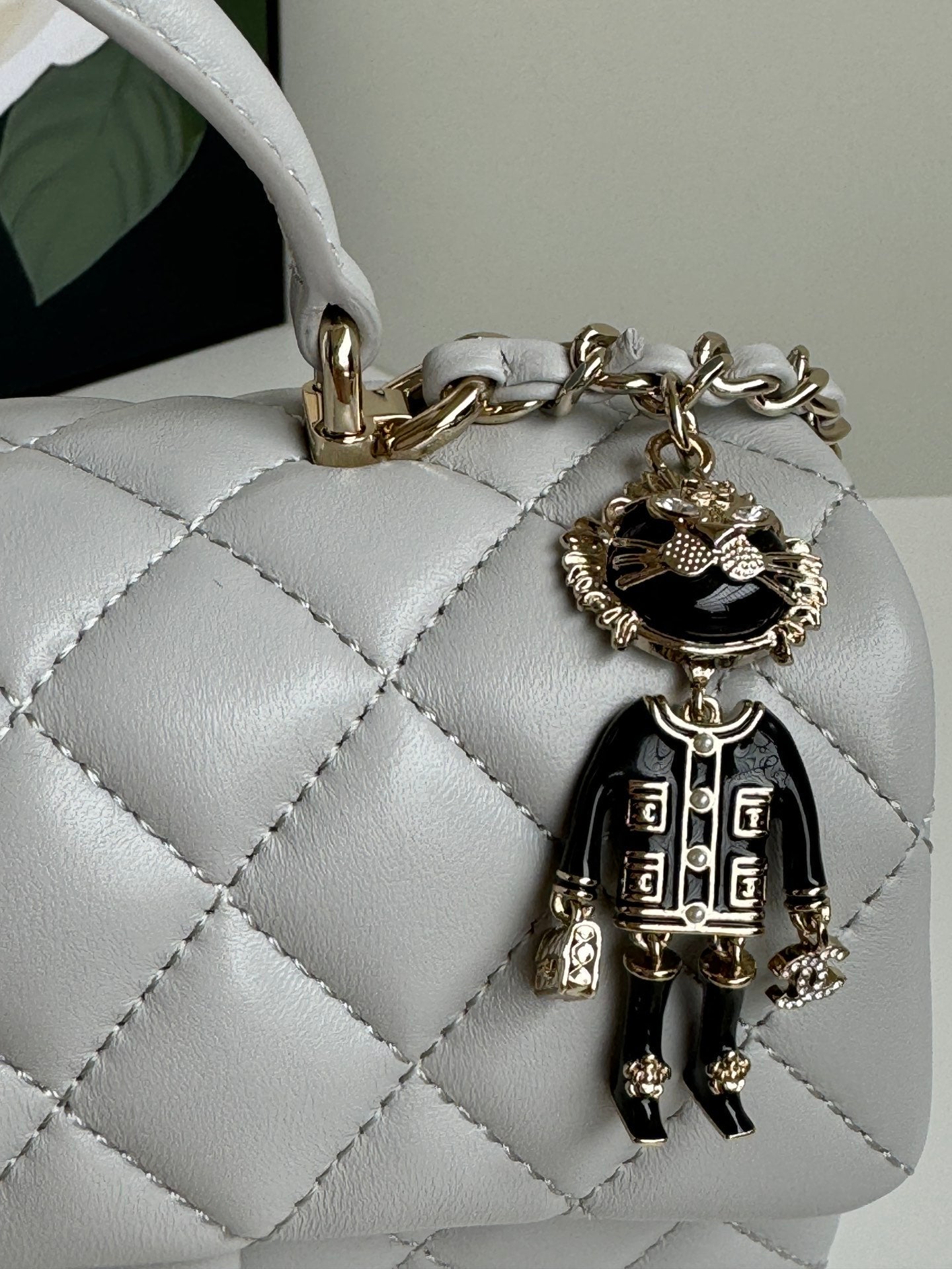 24c mini flap bag 20cm with top handle grey calfskin mysite