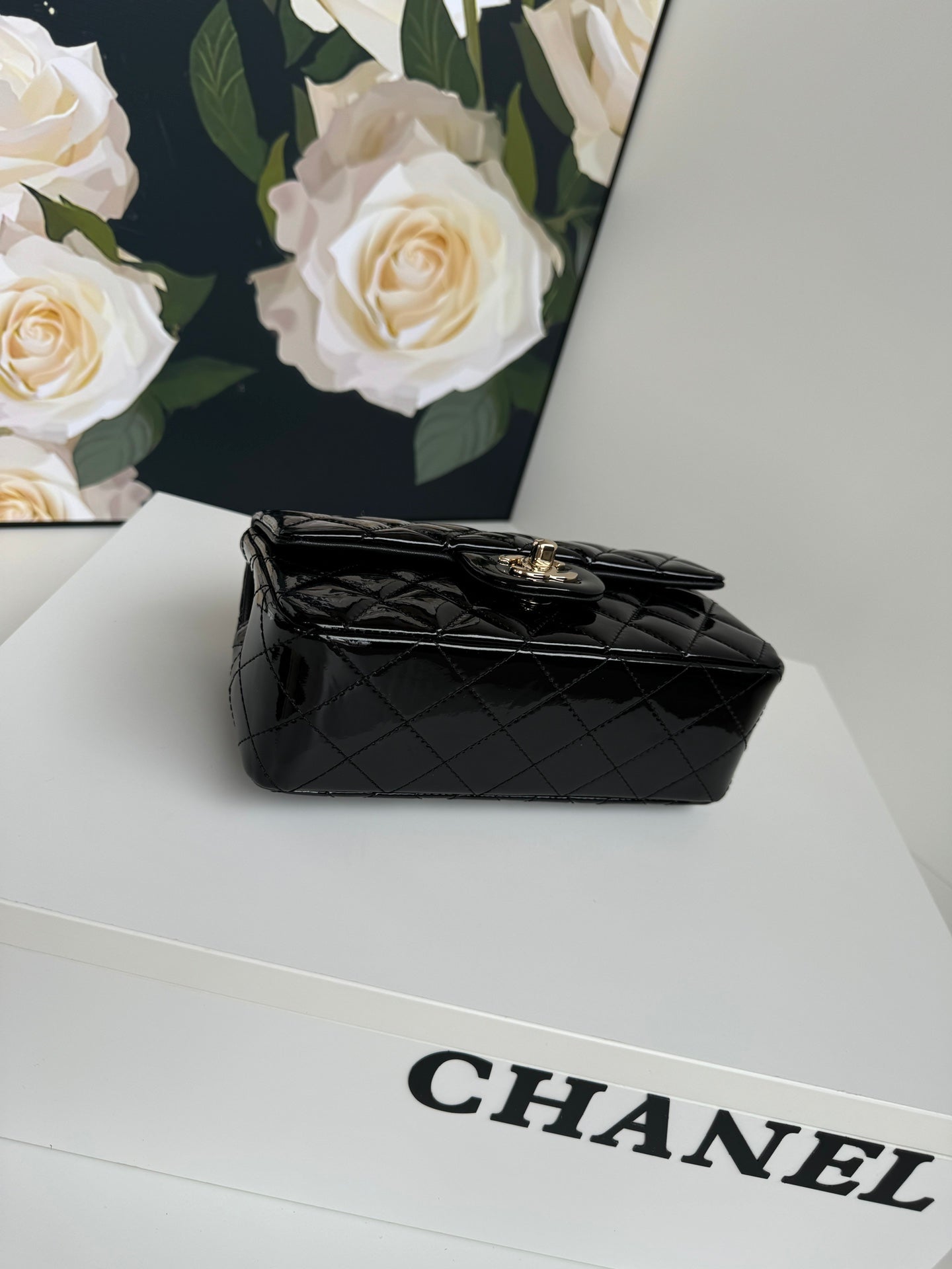 MINI FLAP BAG 20 IN BLACK GLOSSY CALFSKIN GOLD HARDWARE mysite
